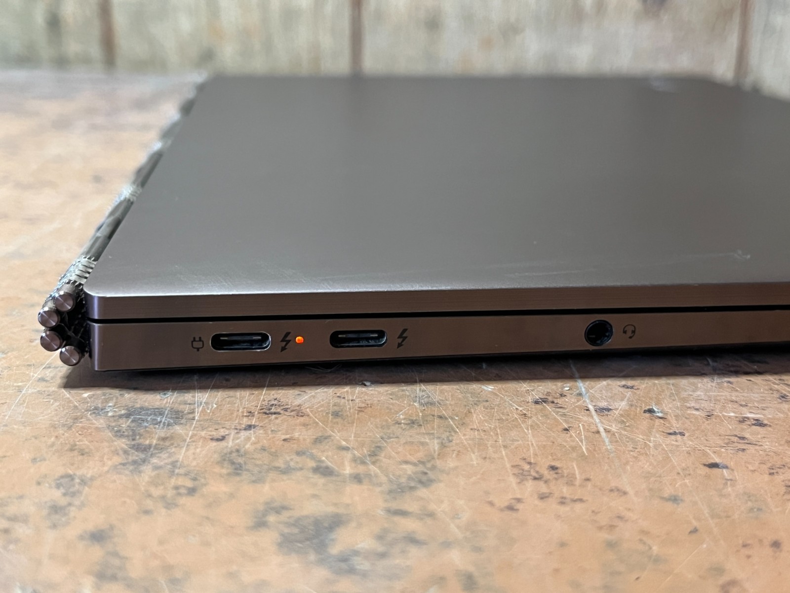 Lenovo Yoga 920-13IKB 2-In-1 Touch Win 11 Laptop i7-8550U 8GB RAM 256GB SSD