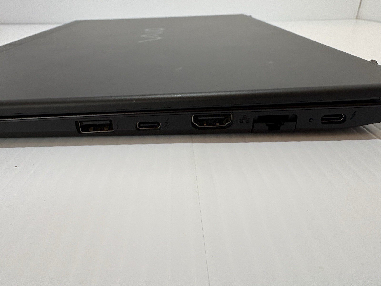 SONY VAIO SX14 i7-11th Gen 256GB SSD 16GB RAM 14-inch Screen Laptop Windows 11