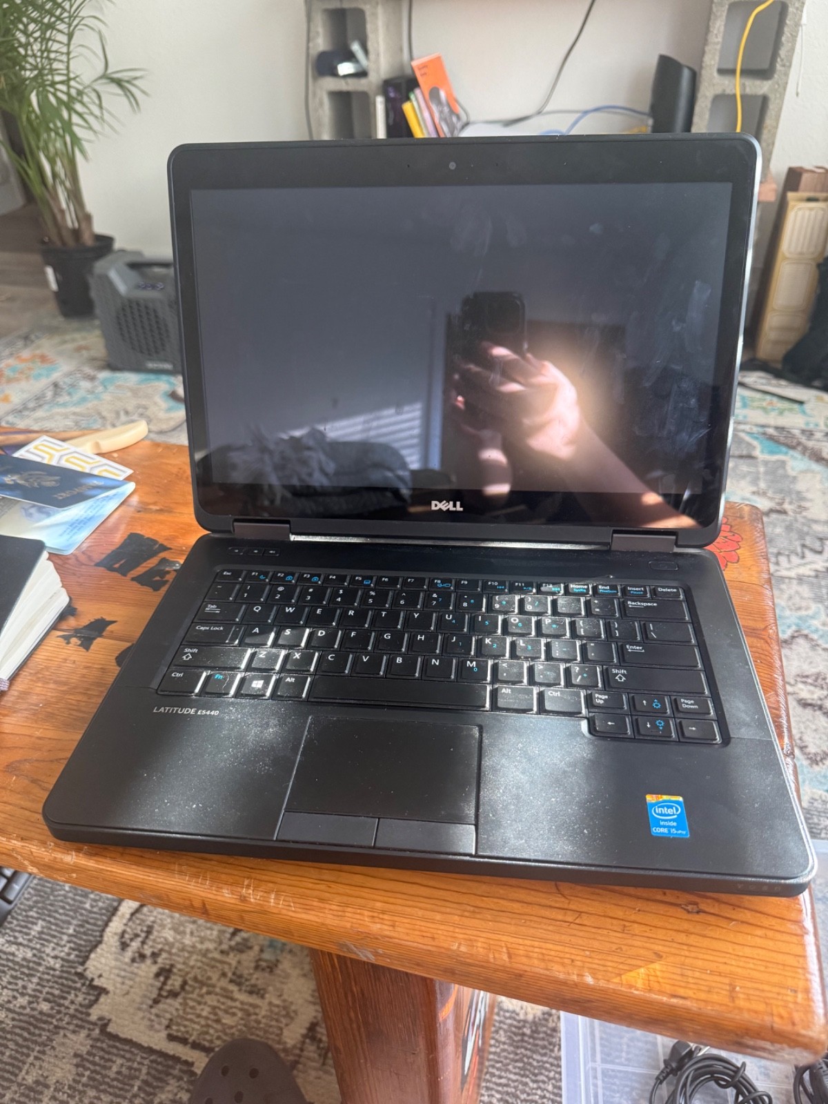 Linux Zorin OS – Dell Latitude E5440 (240GB, i5 4th Gen., 8GB) w Dock + Chargers