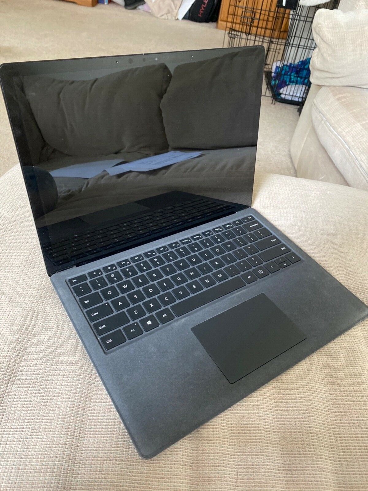 Microsoft Surface Laptop 2 13.5″(256GB, Intel Core i5 8th Gen., 8GB) Touchscreen