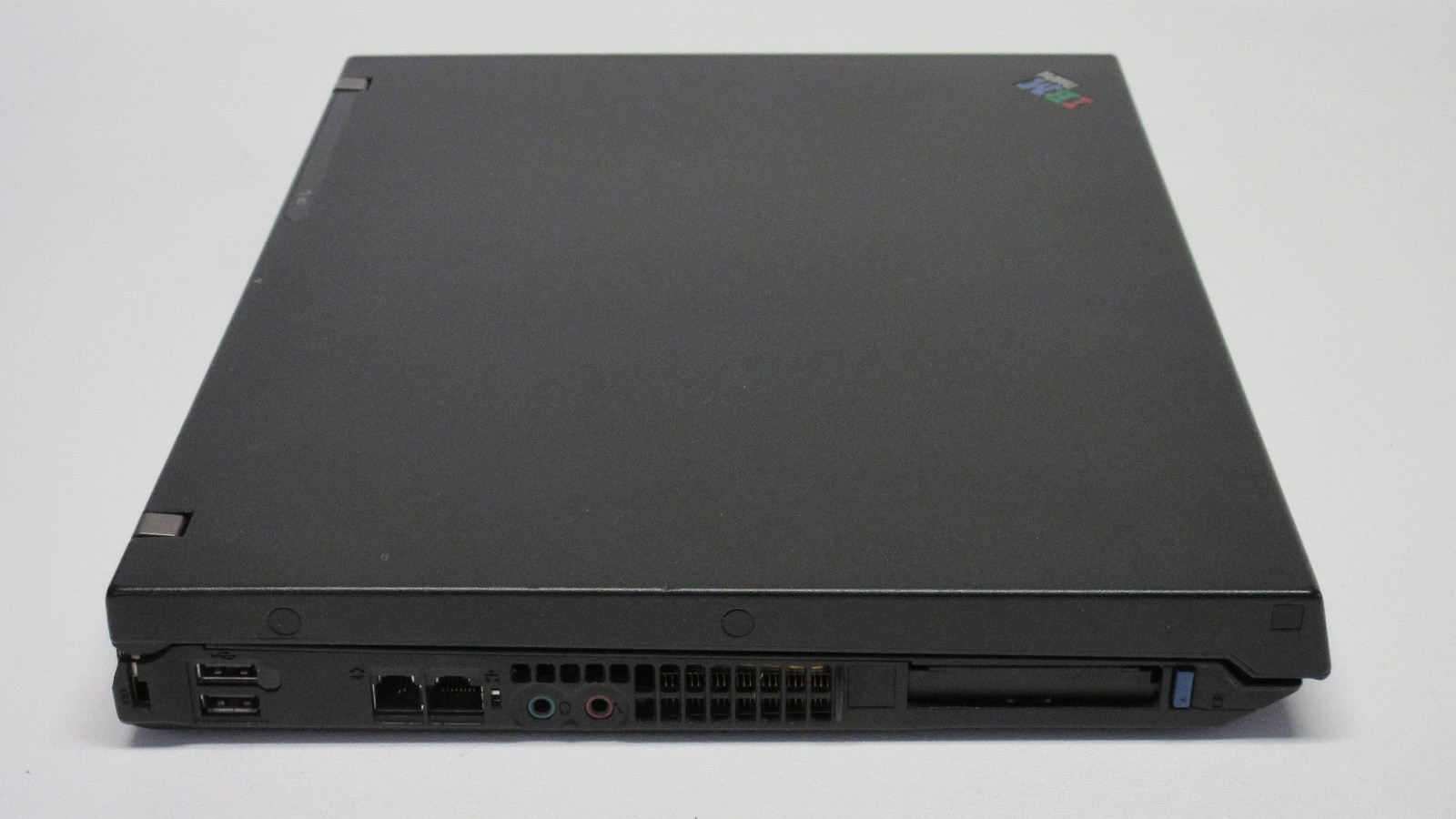 IBM ThinkPad R50e, Pentium Centrino 1.6Ghz, 512MB, 60GB HDD, DVD-RAM, Win XP SP3