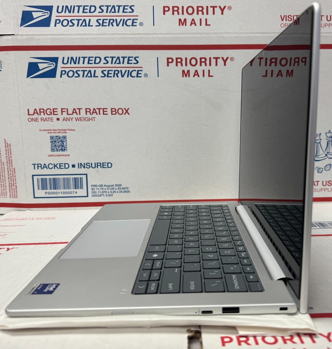 New HP EliteBook 8 G1i 14 Notebook AI PC Laptop Ultra 7 268V 32GB 512GB TOUCH