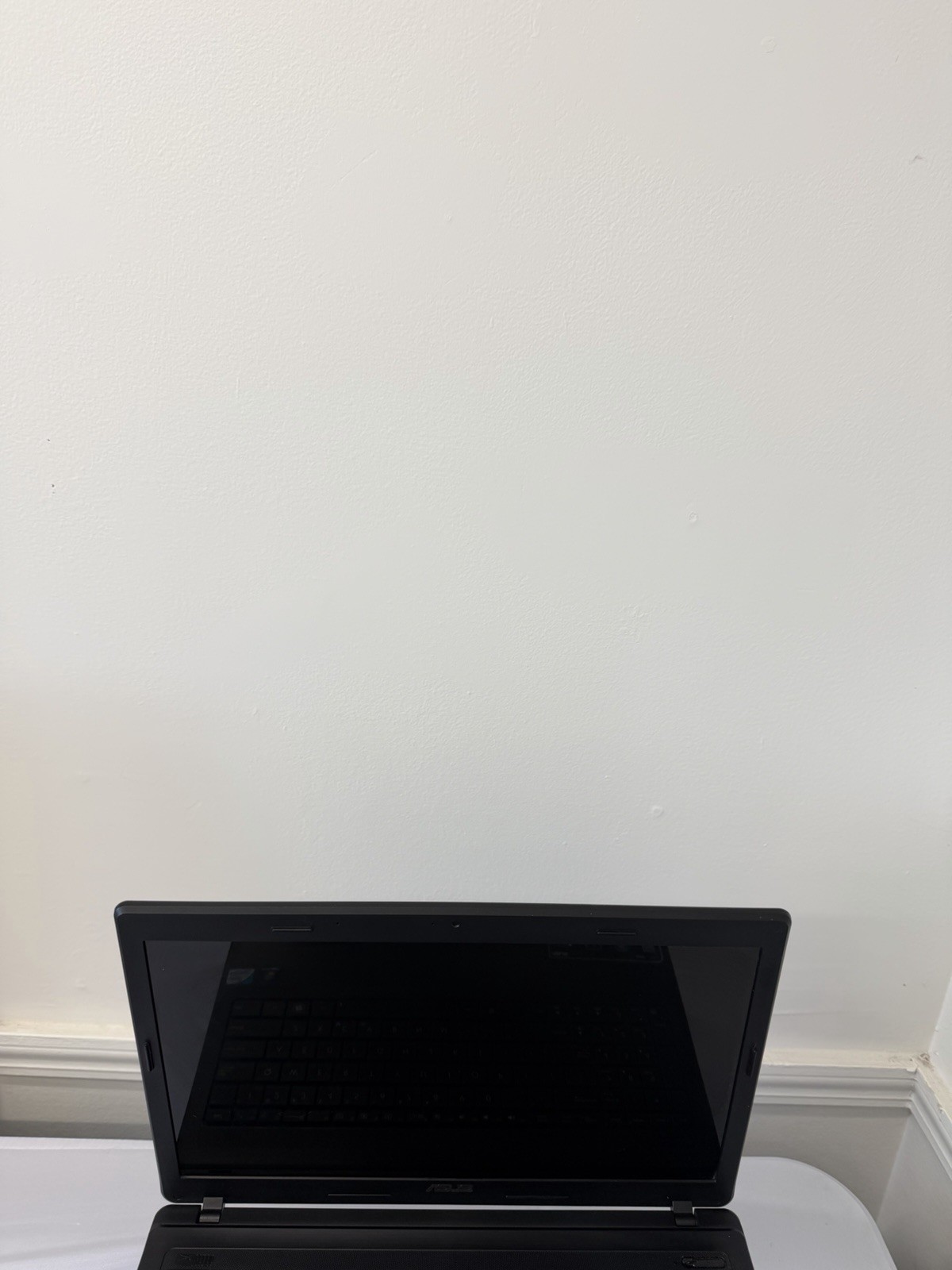 Asus A54C Laptop – Good Screen – Intel Pentium B970 – Read Des