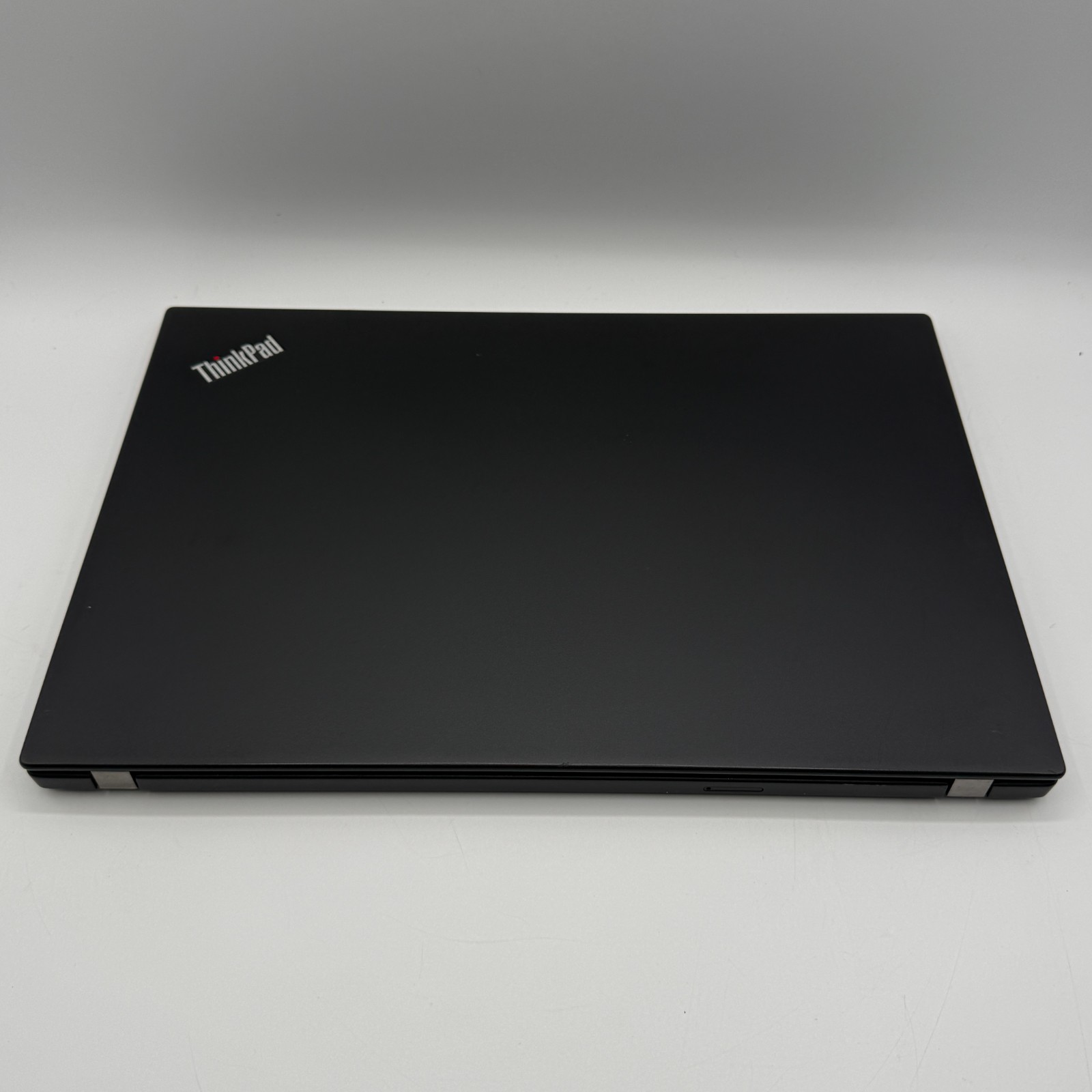 Lenovo ThinkPad T490s 14″ i7-8565U 16GB RAM 256GB SSD Win11 Pro Fingerprin Fair