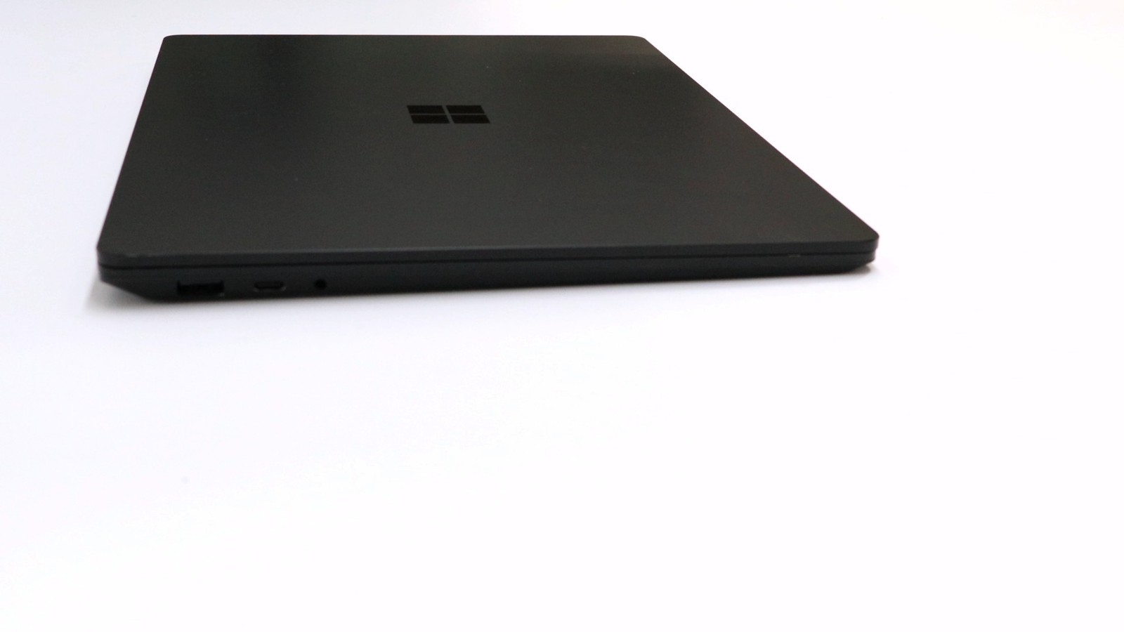 Microsoft Surface Laptop 3 14 Core i5 8GB 256GB Black 2019