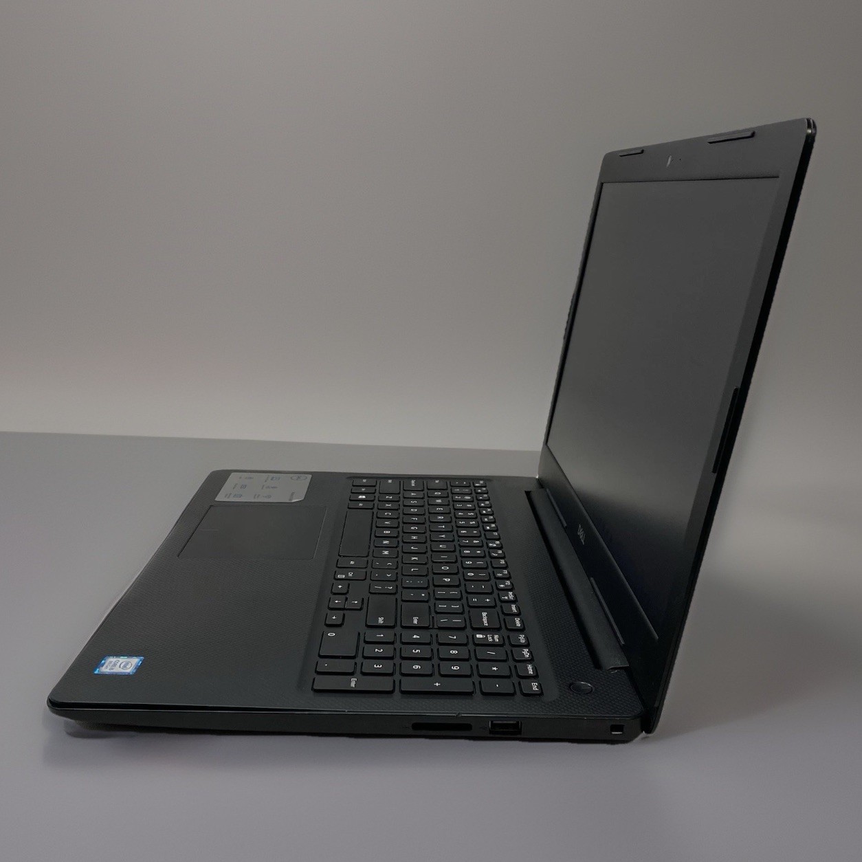 Dell Vostro 3580 15″ intel Core i5-8265U @ 1.60GHz 8GB 256GB SSD Windows 11 Pro
