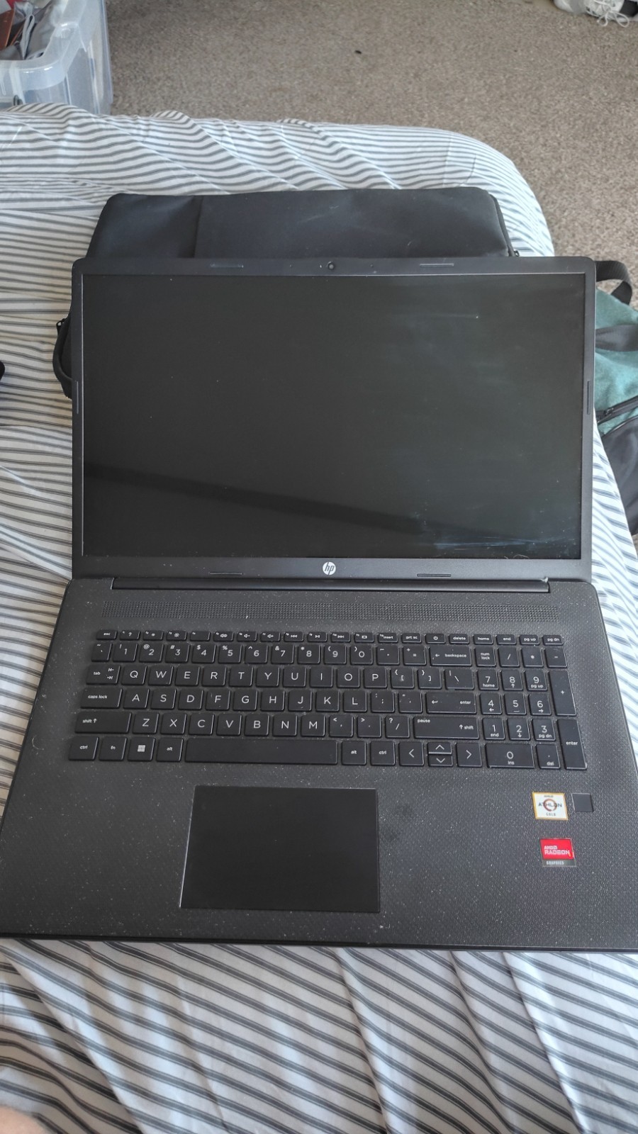 HP 17.3″ (1TB HDD, Intel Core I7-1165G7, 1.20 GHz, 16GB) Laptop Black