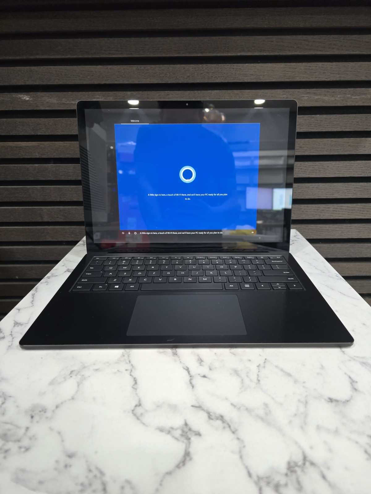 Microsoft Surface Laptop 3 13.5″ i5-1035G7 8GB RAM 256GB SSD Win10