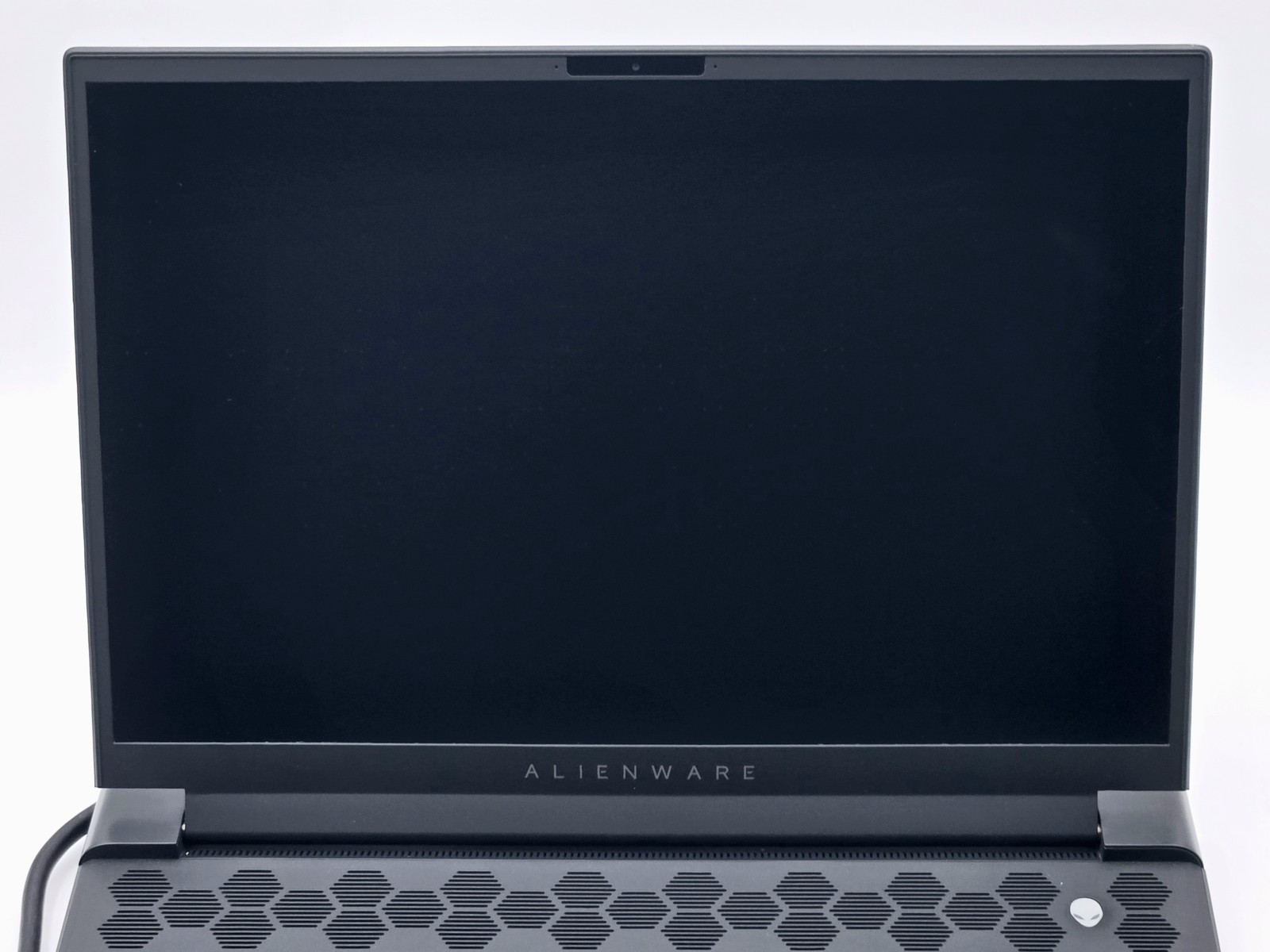 Dell Alienware m16 R1 16″ QHD+ i7-13700HX RTX 4070 16GB 1TB SSD W11 Pro