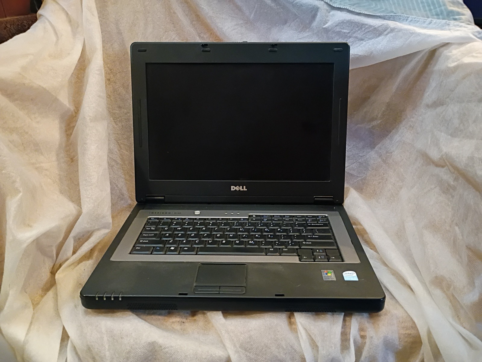 Dell Inspiron B120 Laptop Model PP21L Windows XP Home Untested No Power Cord