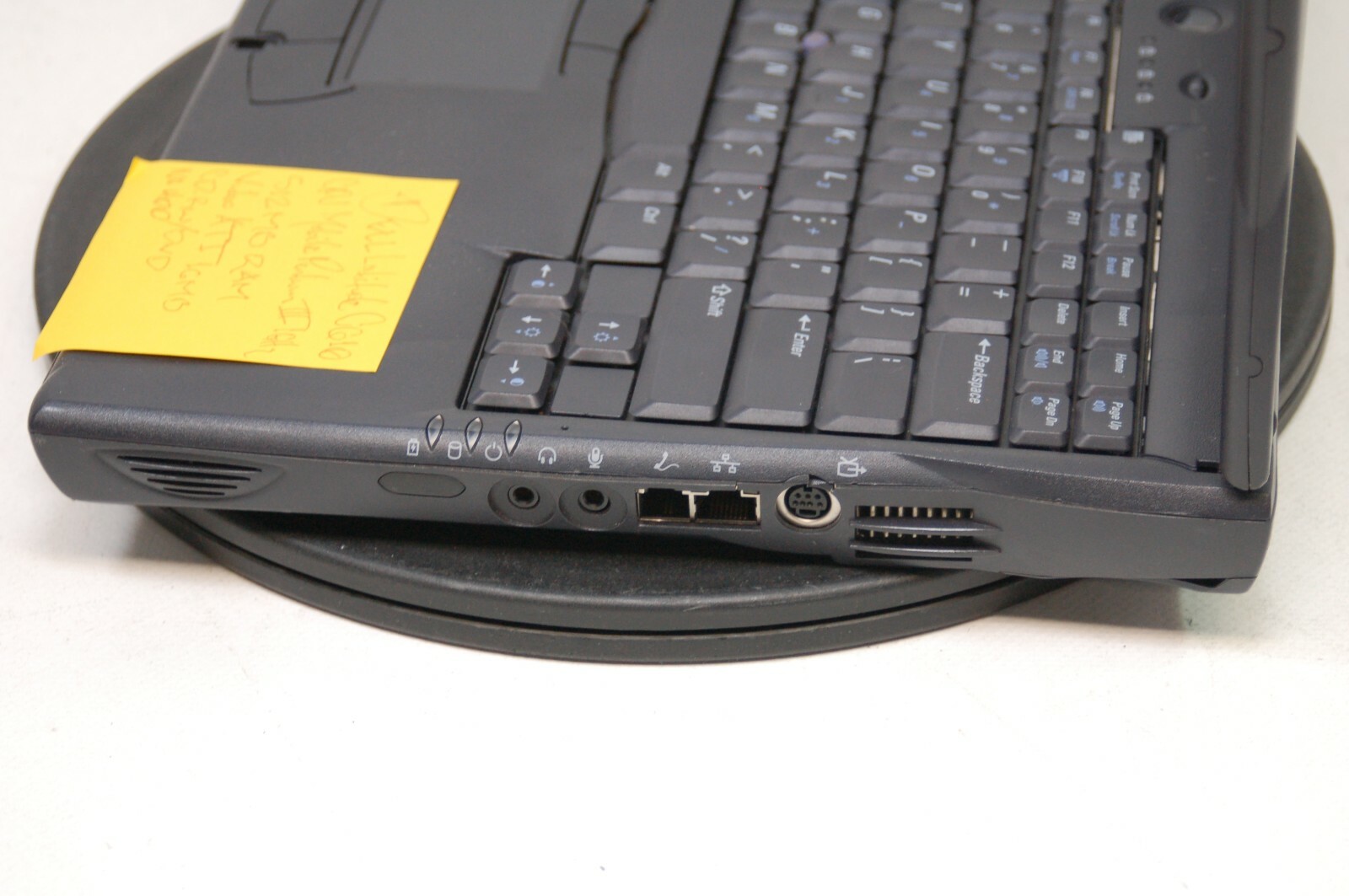 Dell Latitude C610 Mobile Pentium III 1GHz 512 MB RAM CD-RW/DVD AS IS