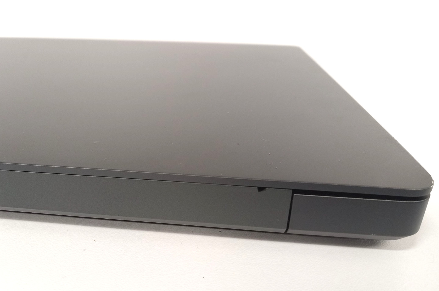 Samsung Galaxy Book3 Ultra 16” (1TB SSD, i9-13900H, 32GB RAM, RTX 4070) – FF!