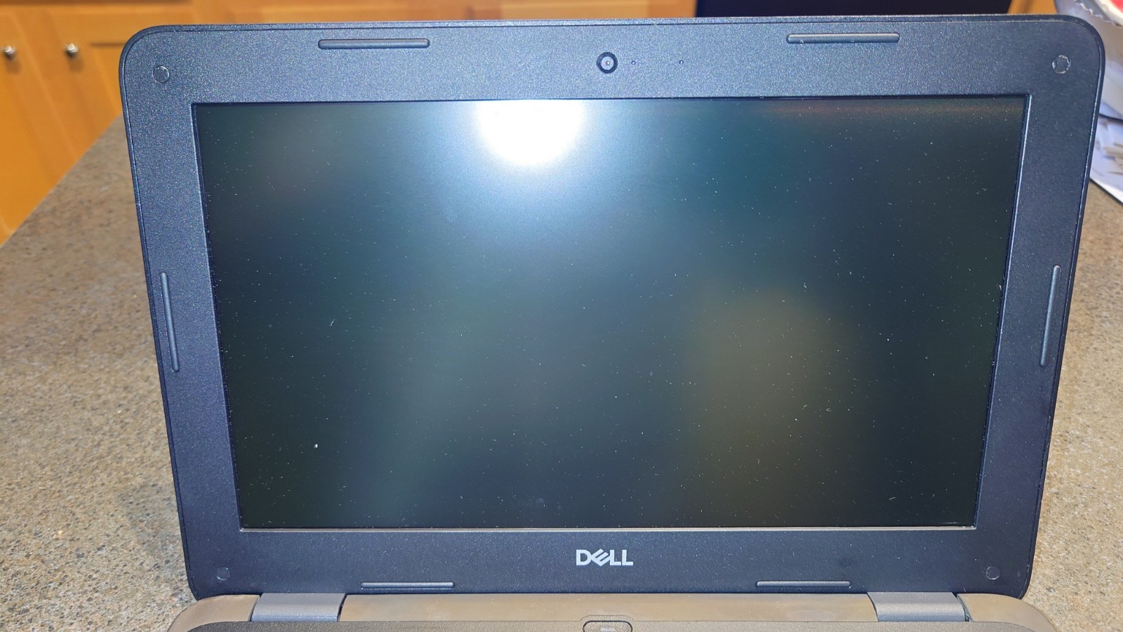 Dell Latitude 3190 Windows 11 – Laptop 2-in-1 / 120GB / 4GB DDR4 / INTEL 1.1GHZ