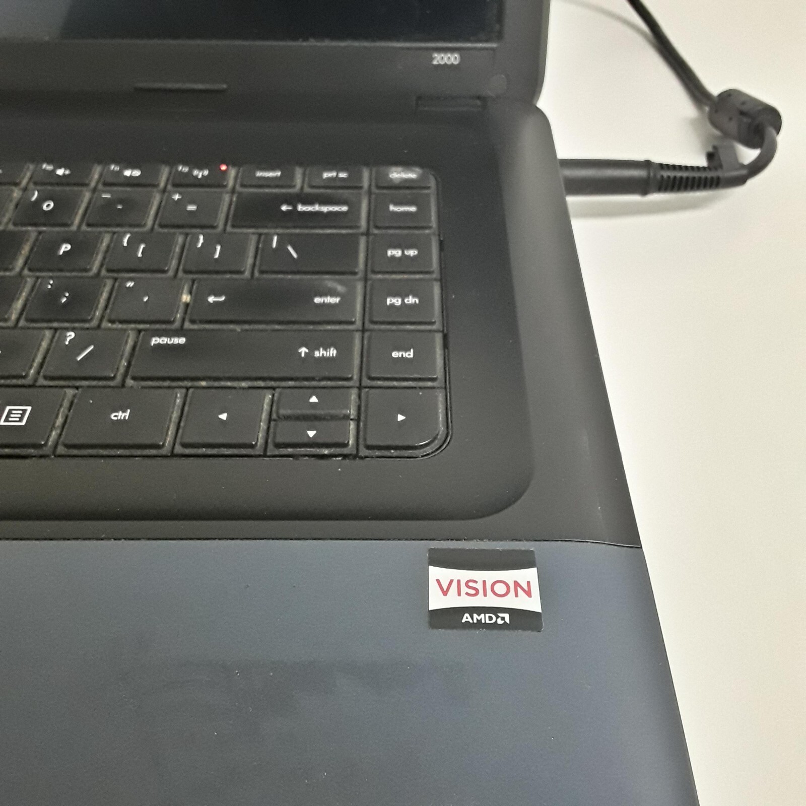 HP 2000 Notebook PC, Laptop, AMD 4GB No HDD BLUE