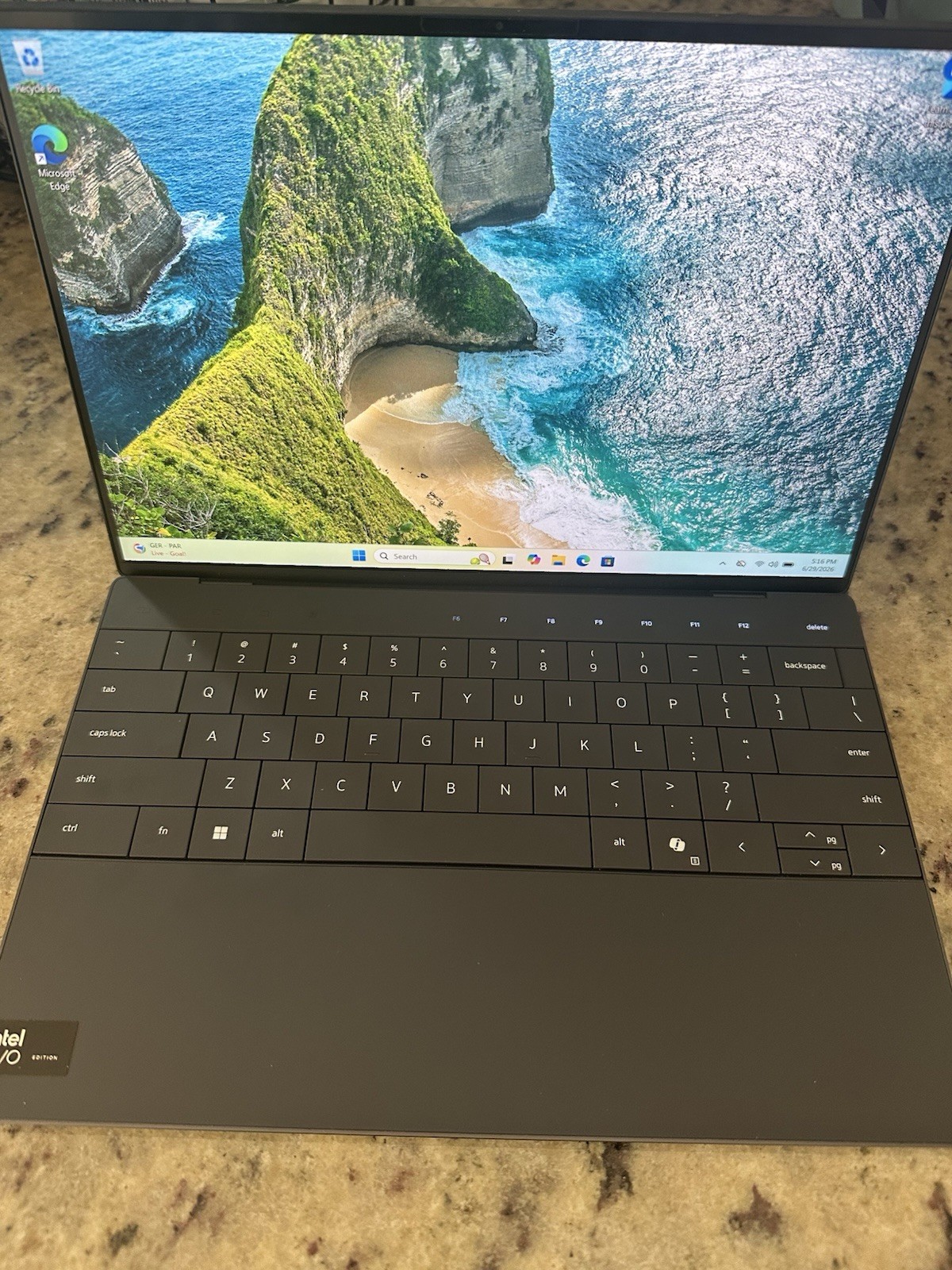 Dell XPS 13 9350 13.4″ Laptop – Ultra 7 256V, 16GB Ram, 512GB SSD, W11H