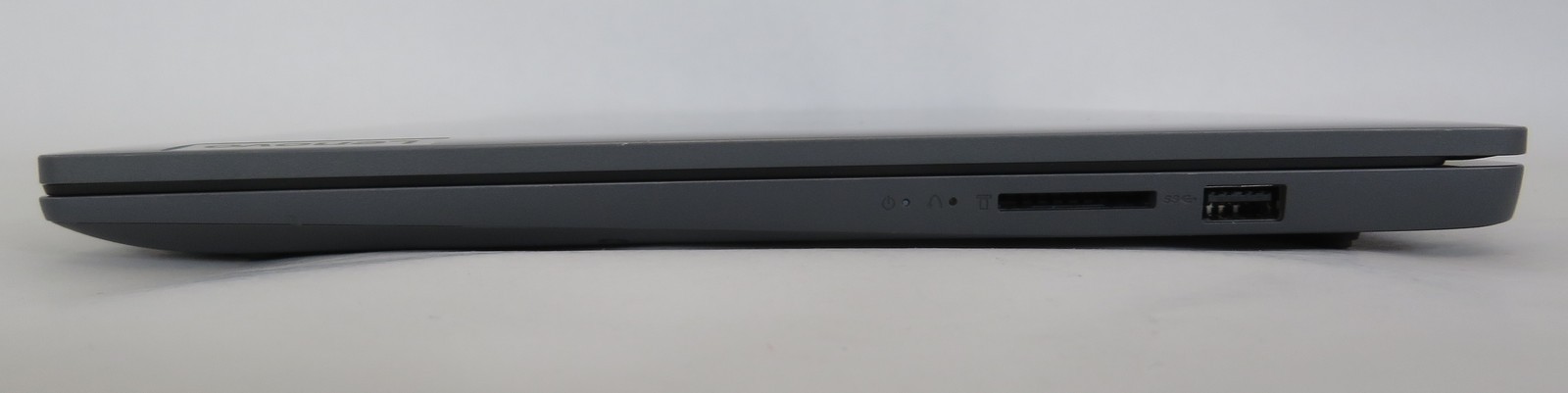 Lenovo IdeaPad Slim 3 15IRU9 CORE 5 120U 1.4GHz 8GB RAM 256GB Windows 11