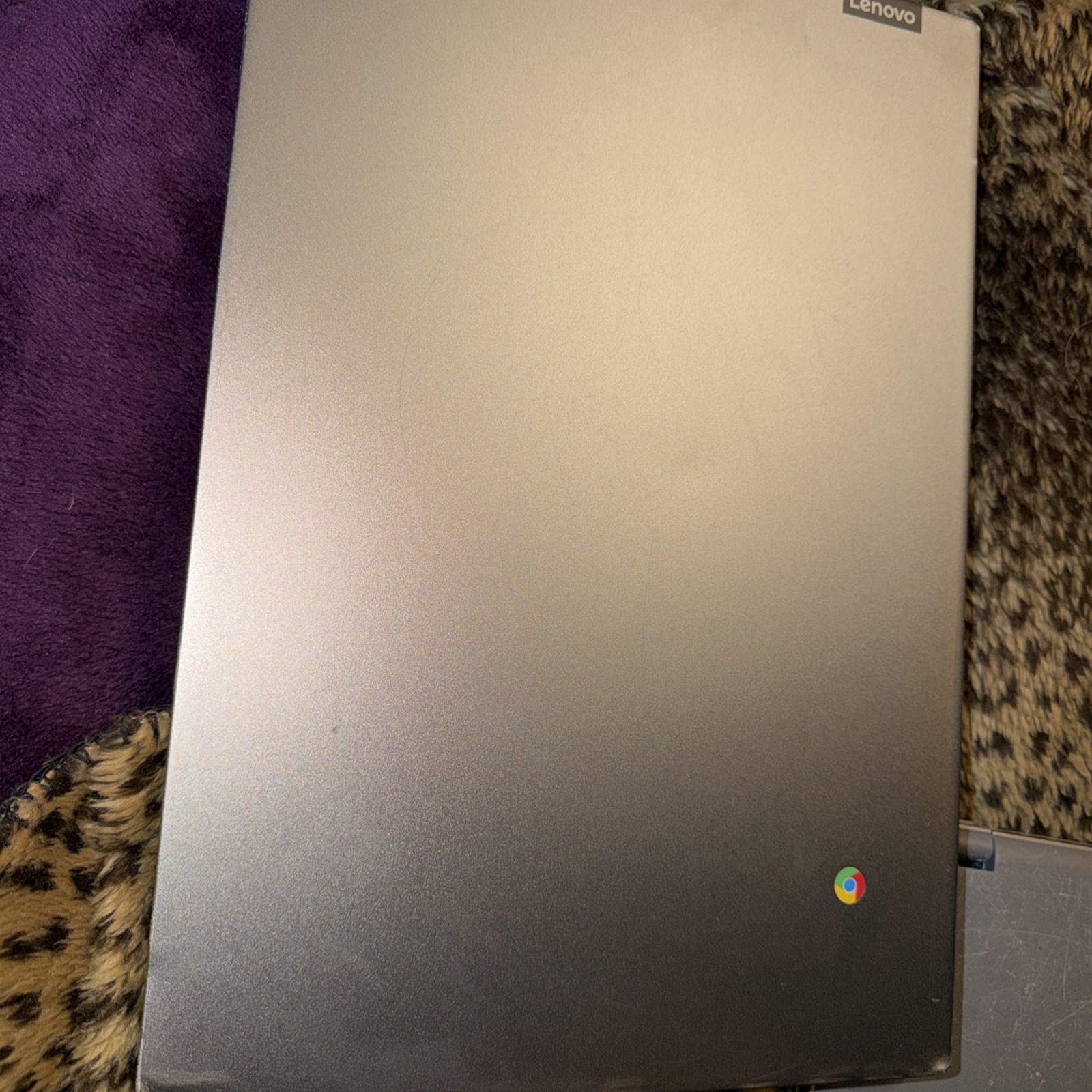 Lenovo IdeaPad 3i Chromebook 15.6″ FHD Intel Celeron Laptop – Artic Grey