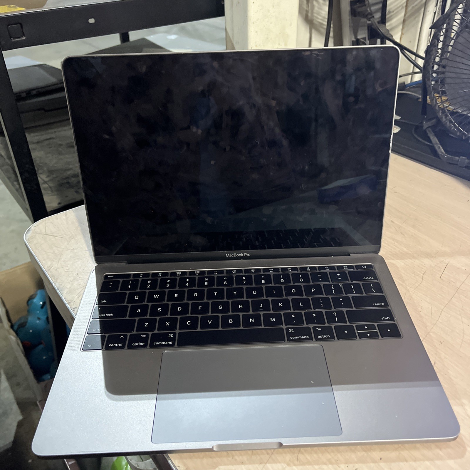 APPLE MACBOOK PRO 13″ MID-2017 CORE I5-7360U 2.3GHZ 8GB RAM NO HD “