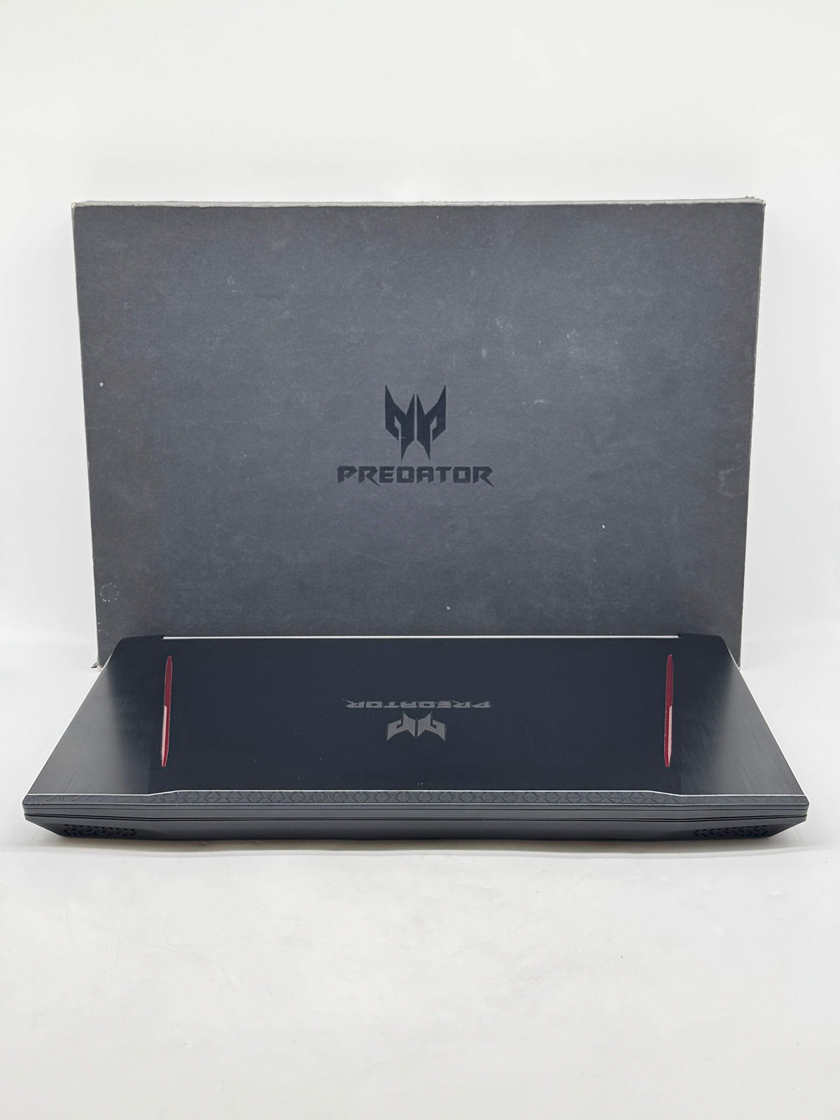 Acer Predator Helios 300 G3-571 15.6″ i7-7700HQ 16GB RAM 256GB SSD Used