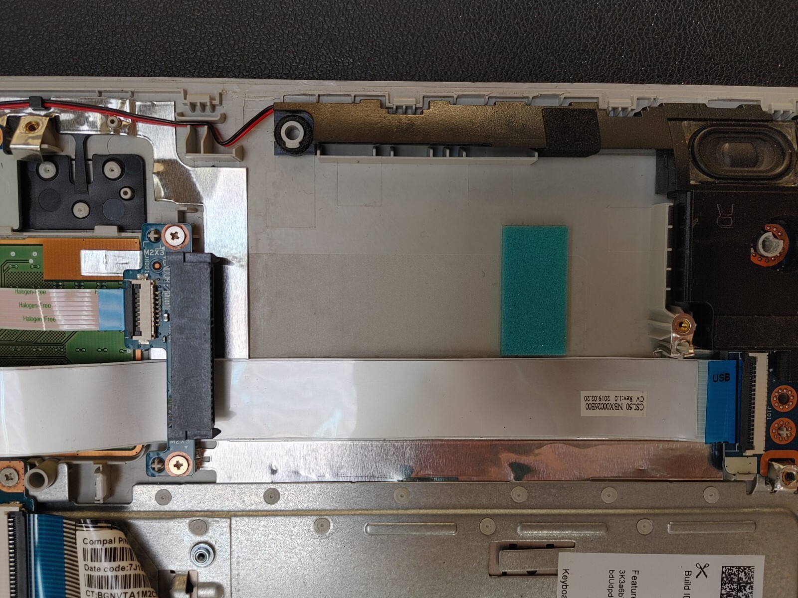 HP Notebook 15-bs0xx Core i3-7100U@ 2.4Ghz NO RAM ,NO HD ( Selling Motherboard)