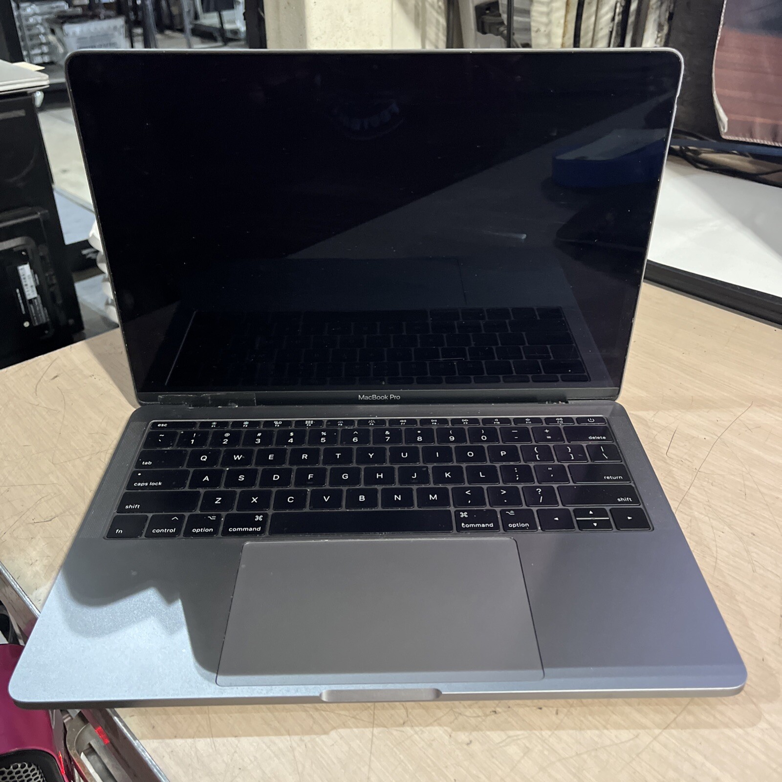 APPLE MACBOOK PRO 13″ 2017 CORE I5 2.3GHZ 8GB RAM NO HD