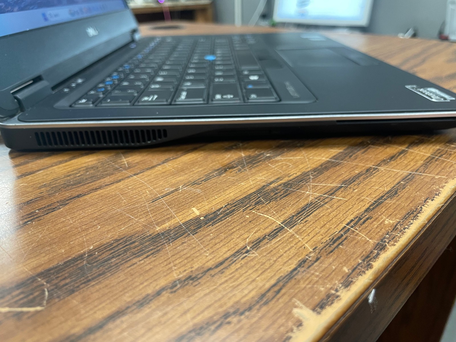 Dell Latitude E7440 14″ Laptop i5-4300U 8GB RAM 120GB SSD Windows 11 Pro Office