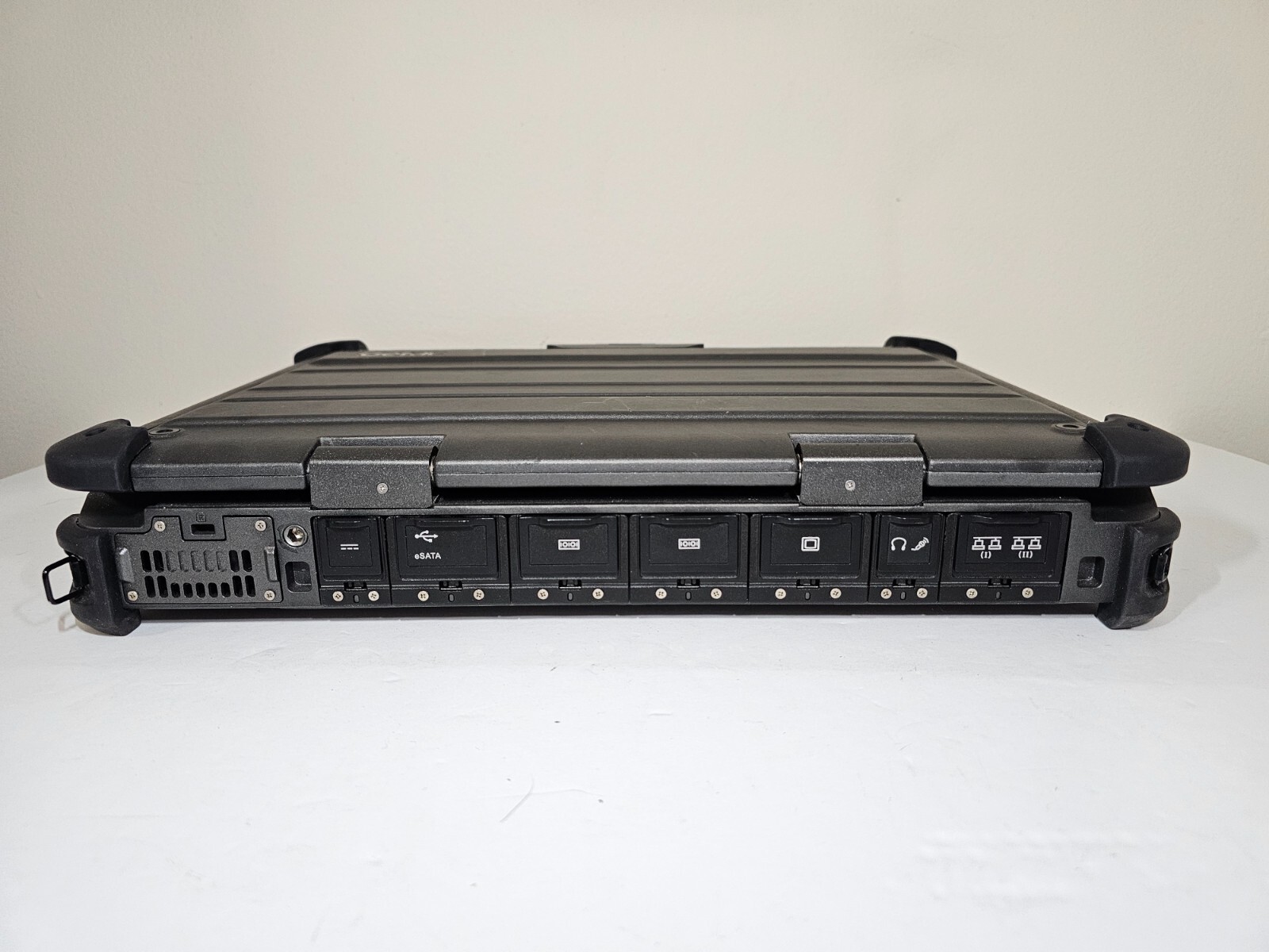 GETAC X500 G2 Rugged LAPTOP 15.6″/i7-4600U 2.90GHz/8GB RAM/+CHARGER/NO SSD/CADDY