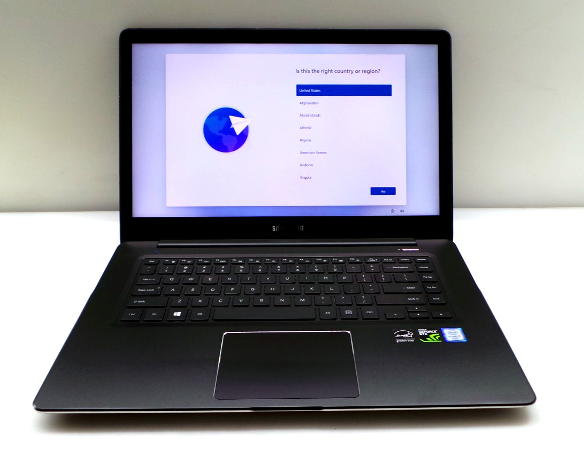 Samsung Notebook NP940Z5L | 15.6″ Touchscreen | i7-6700HQ | 8GB 256GB SSD | W11P