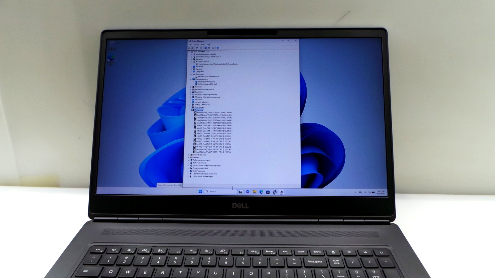 Dell Precision 7750 | 17.3″ | i7-10875H | 72GB 512GB SSD | RTX 300