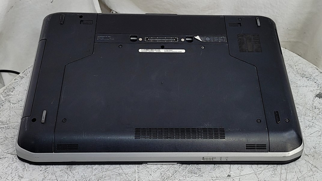DELL LATITUDE E5520 WTV3T Laptop Core I5-2430M 8GB 320GB SEE NOTES