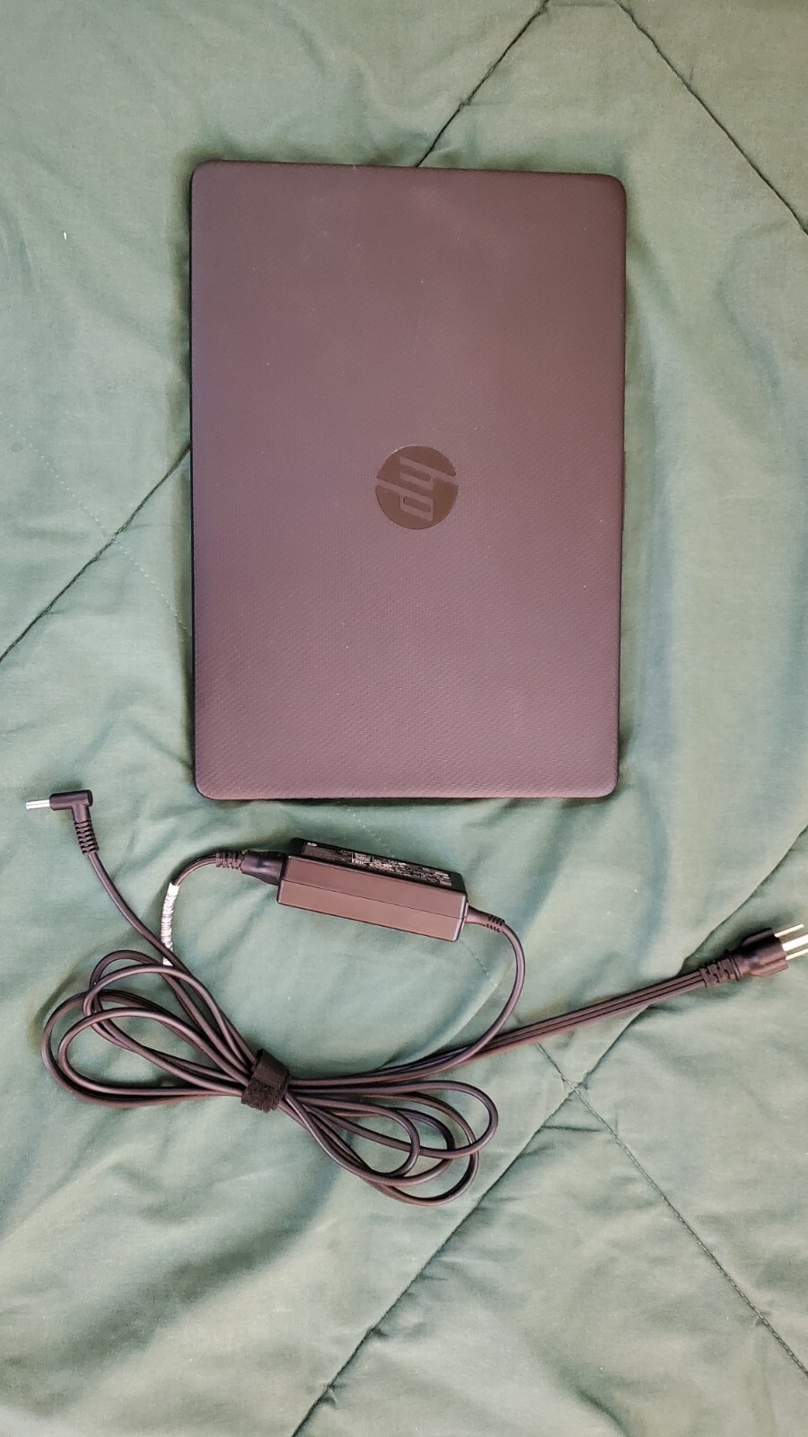 HP 14-DQ0051DX 14″ (64GB eMMC, Intel Celeron, 4GB) Laptop, Very Good Condition