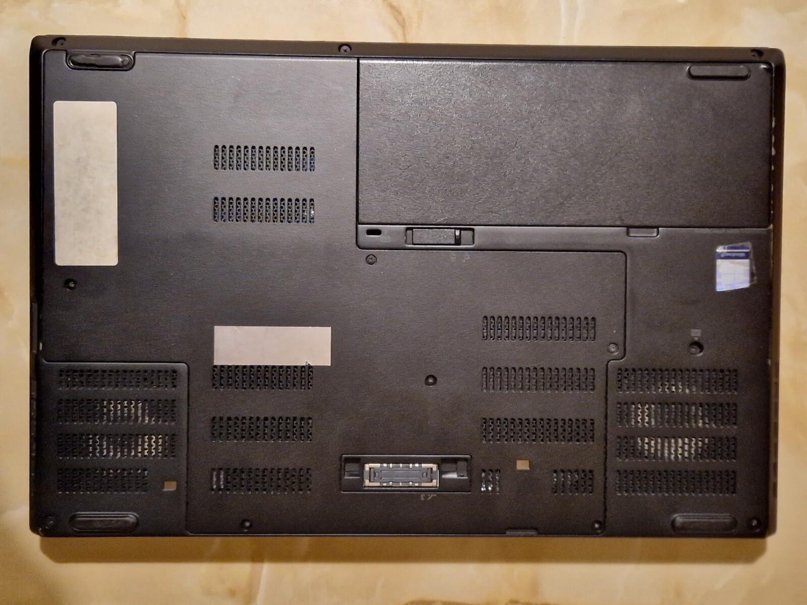 Lenovo ThinkPad P51 Core i7-7820HQ 2.90GHz 16GB RAM 1TB SSD 15.6″ Windows 11 Pro