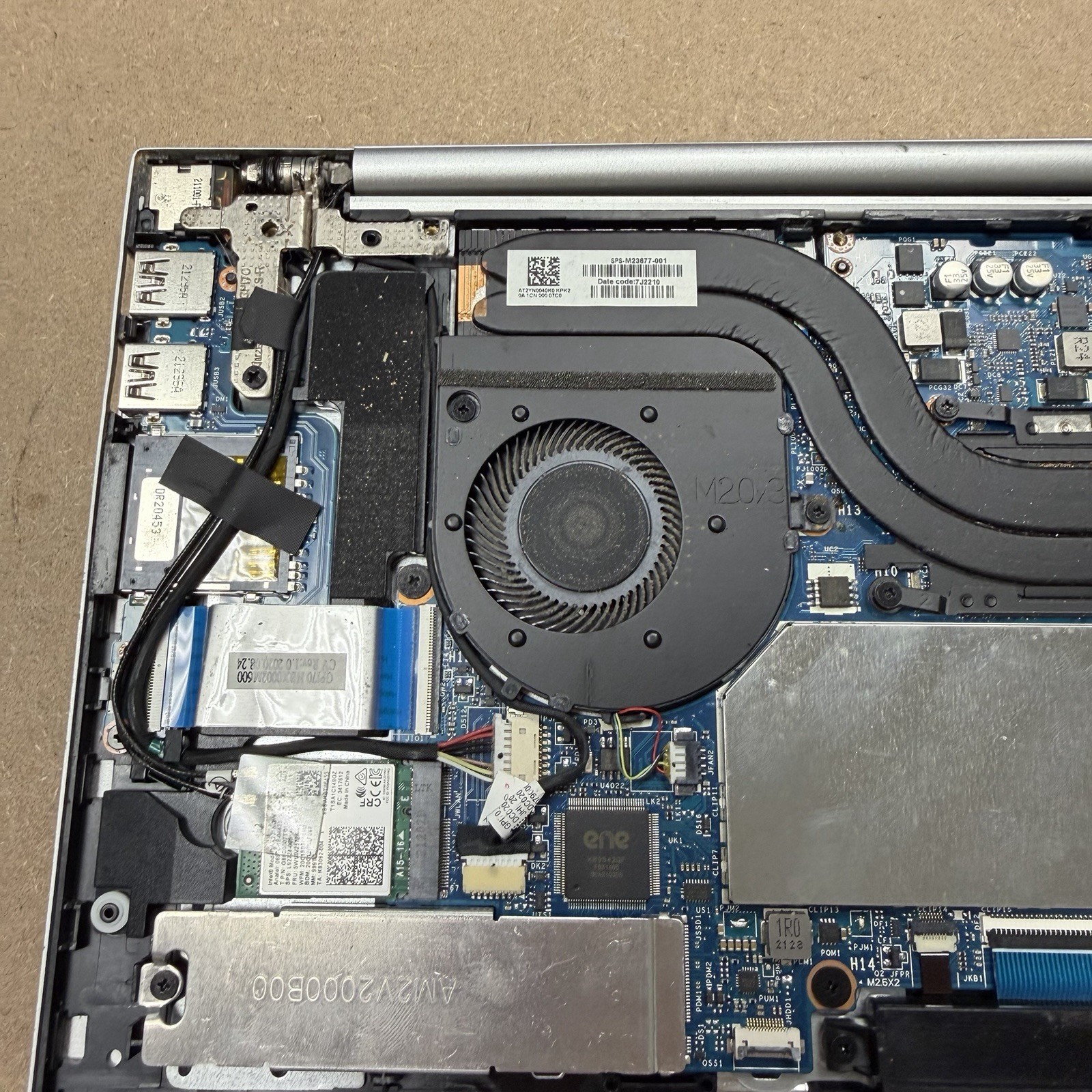 *BROKEN SCREEN HP Envy 17.3″ I7-1165G7 Laptop 8GB RAM NO SSD MX450