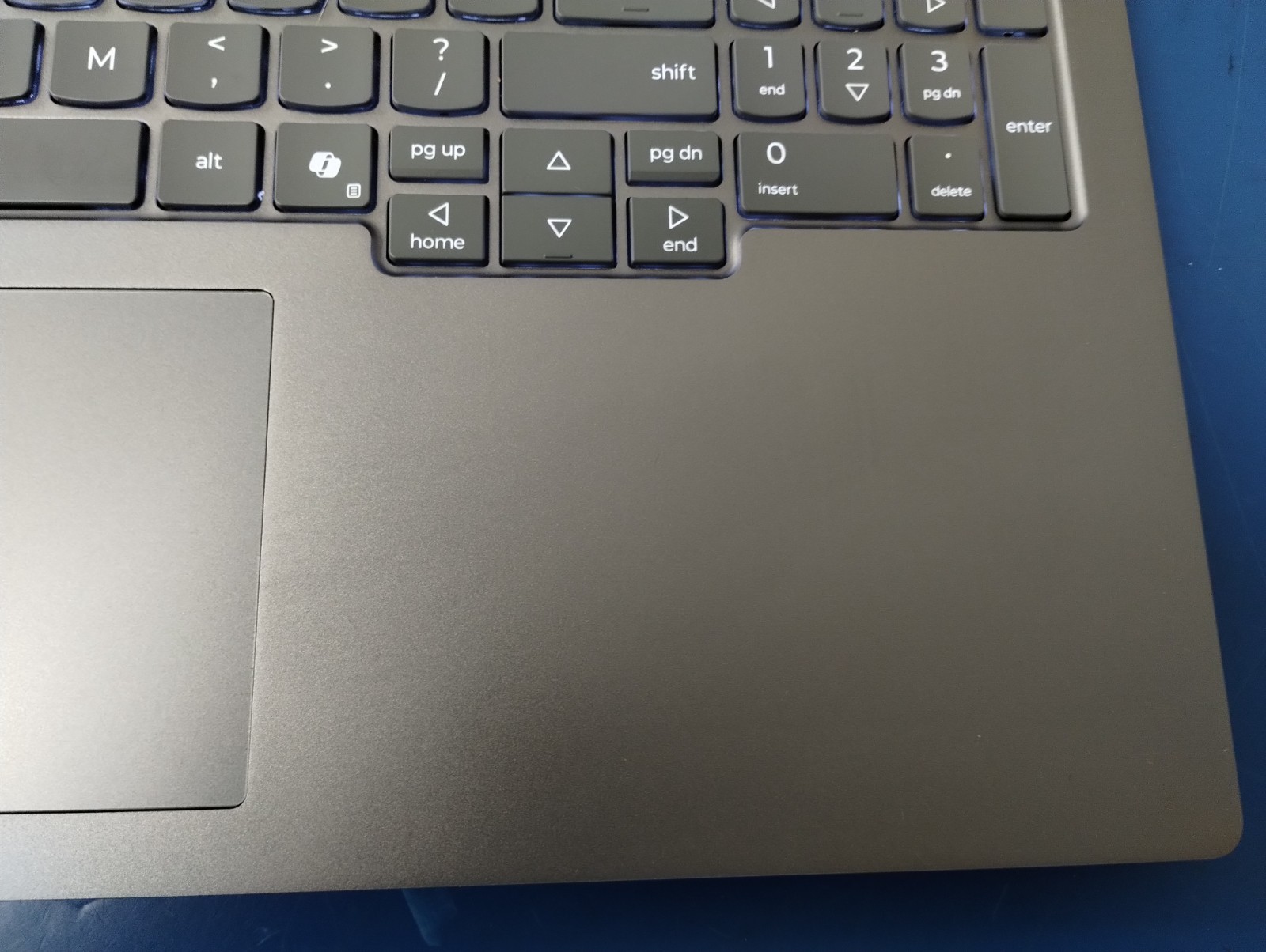 Lenovo IdeaPad Pro 5 16IAH10 Intel Core Ultra 9 285H, 2.90 GHz, 32 GB, 1 TB NVMe