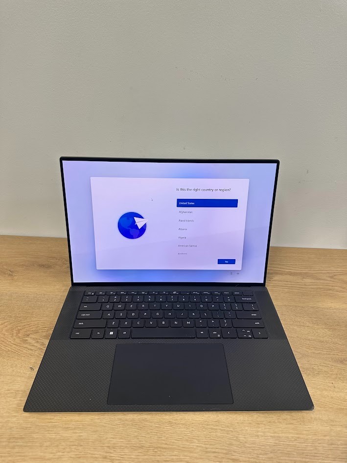 Dell XPS 15-9510, Core i9 11900H, 32GB DDR4, RTX 3050 Ti, 512GB SSD 2020