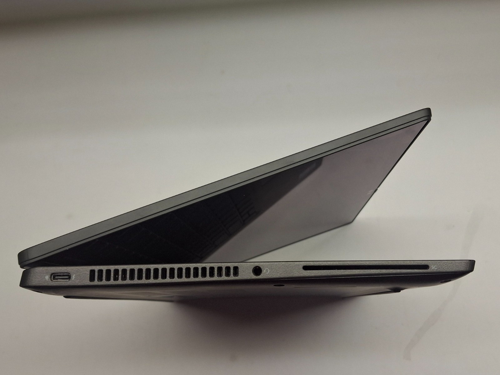 Dell Latitude 7430 Core i7-1265U 16GB Ram 256 GB NVMe Win11P 2-in-1 Touch