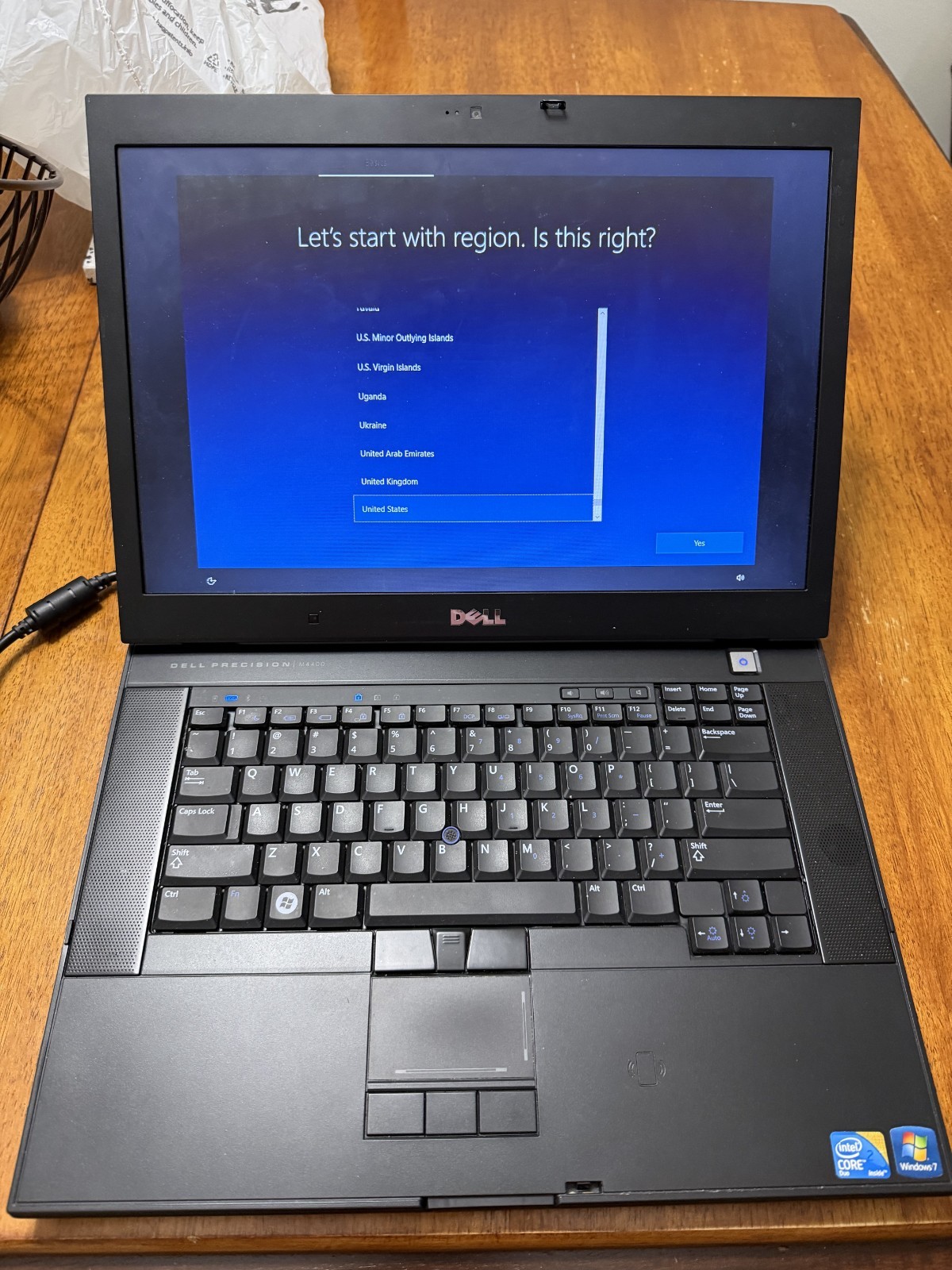 DELL PRECISION M4400 Laptop Intel CORE2 DUO T9900 3.06GHz 4GB RAM 250GB HDD