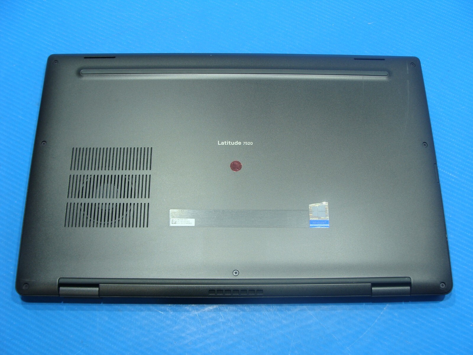 Dell Latitude 7520 15.6″ FHD Intel i7-1185G7 3GHz 16GB 256GB +Charger Win 10 Pro