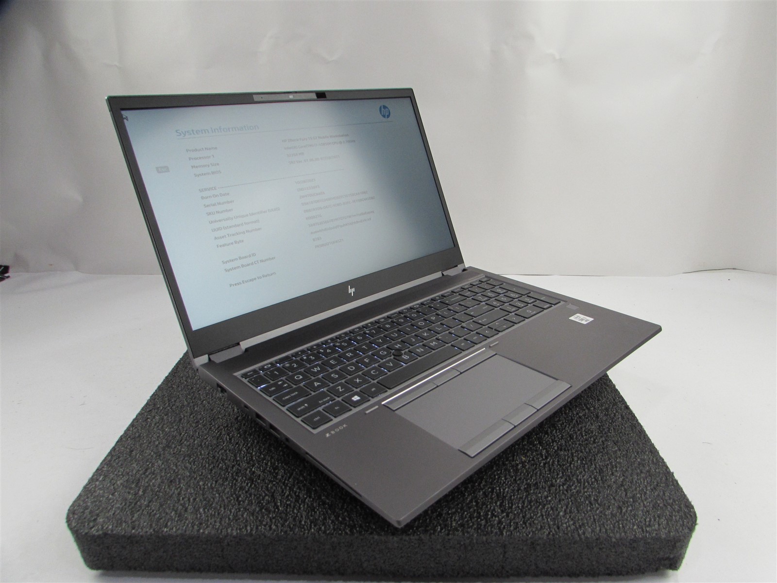 HP ZBOOK FURY 17 (G7) I7-10850H 512GB SSD 32GB RAM NVIDIA QUADRO RTX 3000 WIN 11