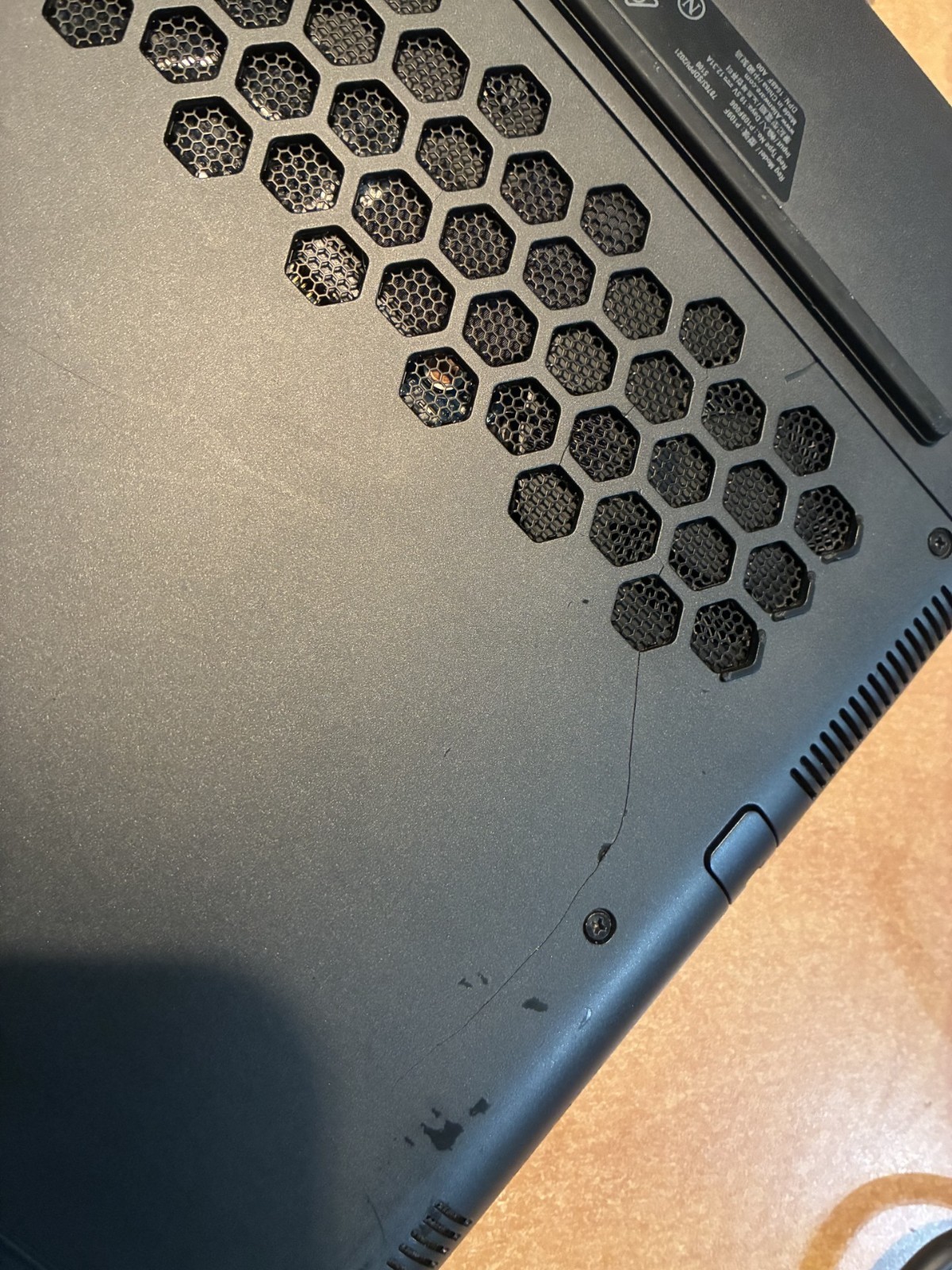 Alienware M15 R7 15.6″ (1TB SSD, Core i7-12700H, 64GB RAM, RTX 3060)