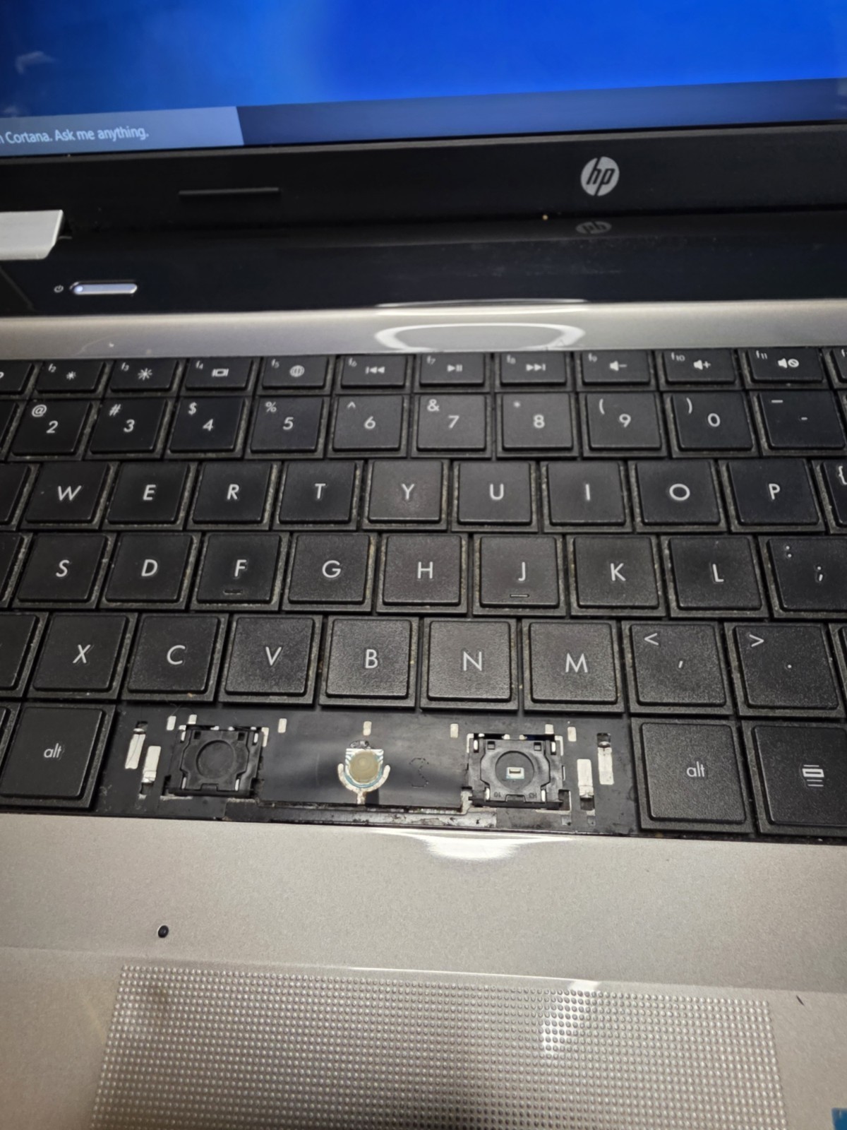 HP Pavilion g7 Windows 10 AMD A6-3420M 4GB RAM 679GB HD No Bat/Cord