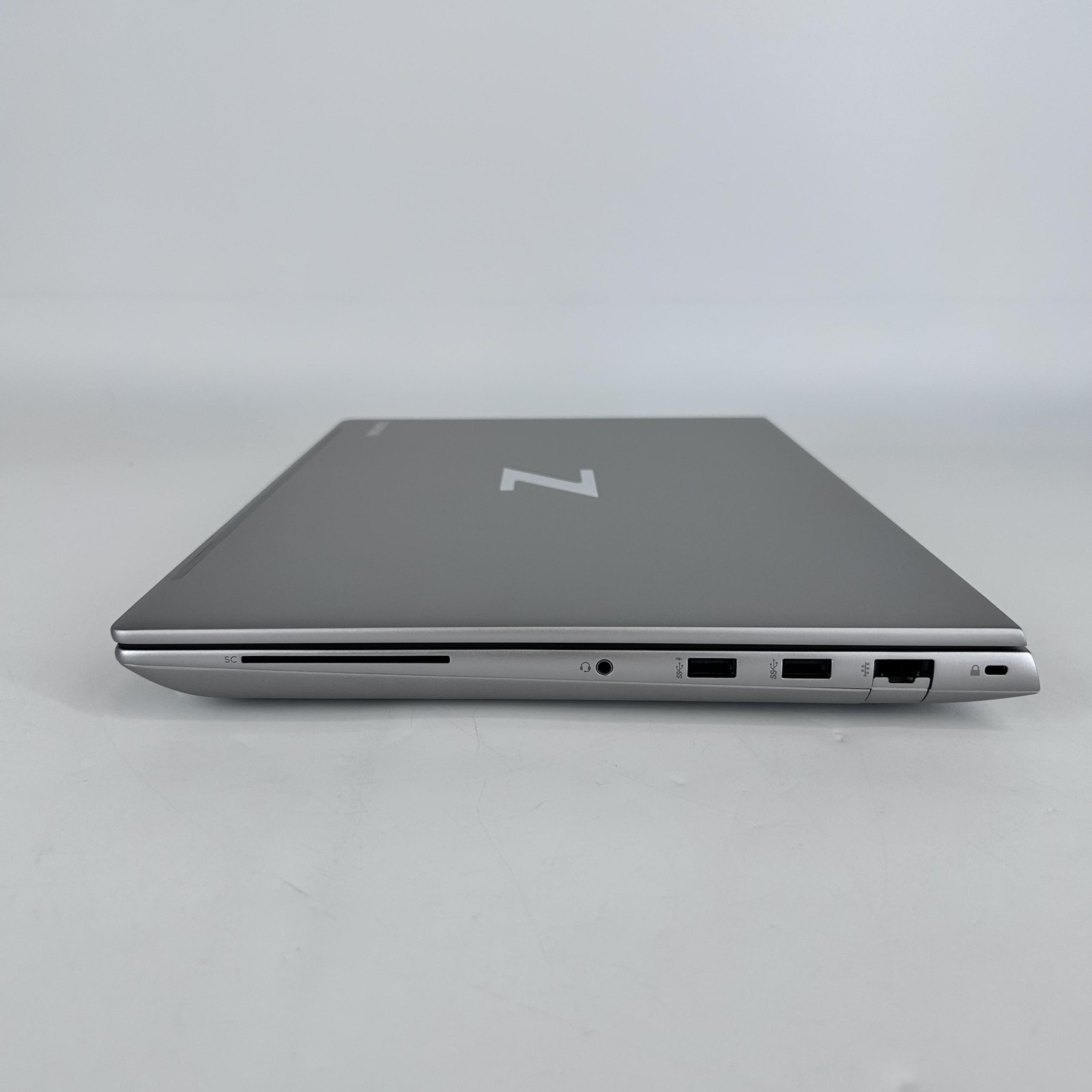 HP ZBook Fury 16 G9 FHD+ 2.1 GHz i7-12850HX 32GB 1TB SSD RTX A2000 Very Good