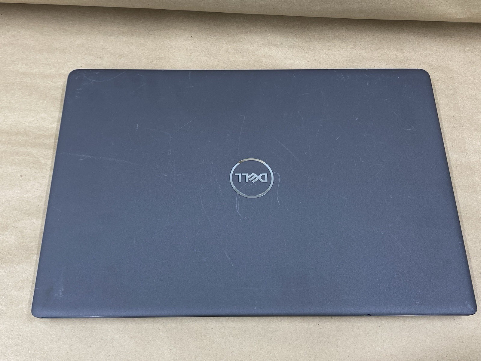 Dell Latitude 3510 – 15.5″ 1366×768 – i5-10210U – 8GB – 256GB SSD – Win 11 Pro