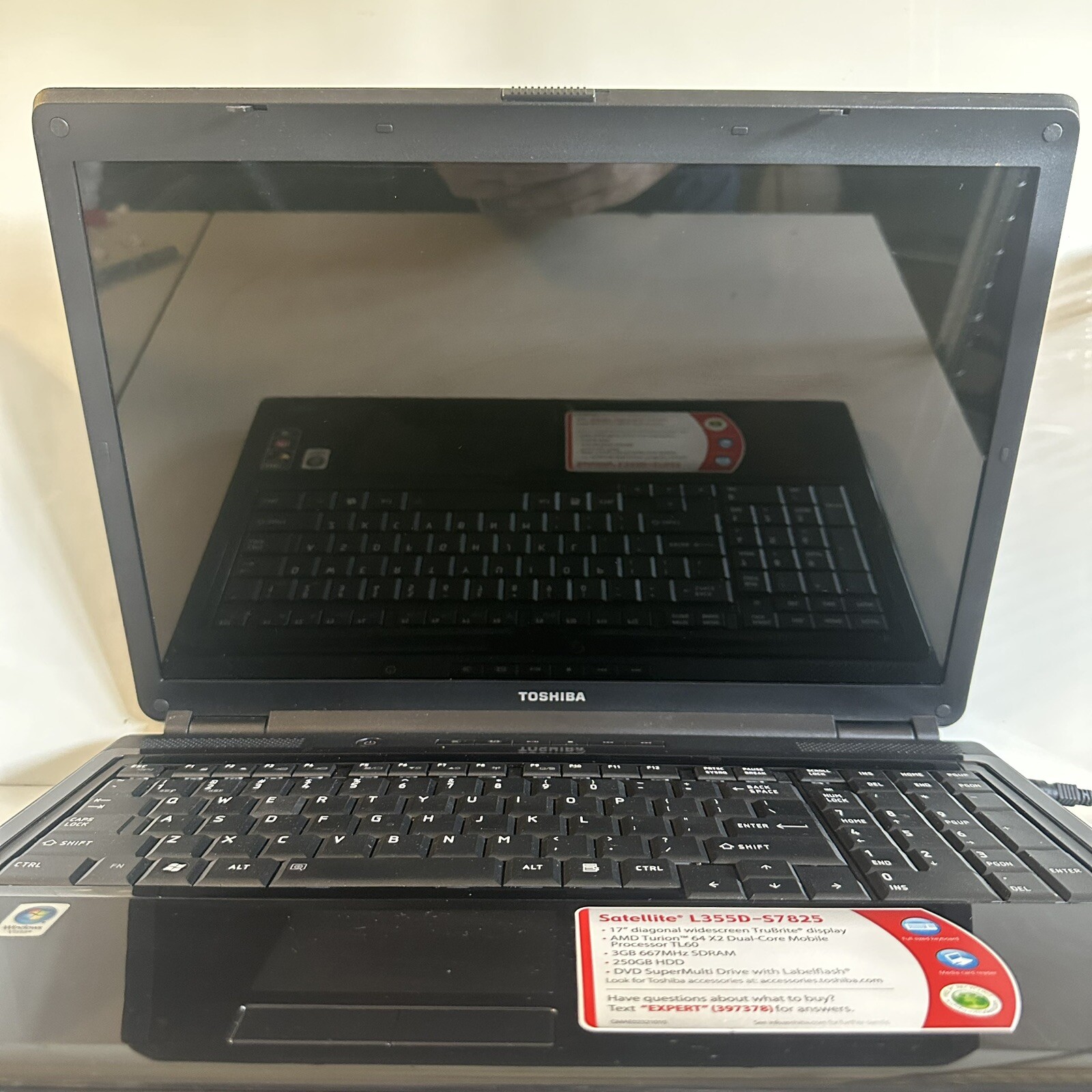 17.1” Toshiba Satellite L355D-S7825 Laptop Scraps/Salvage