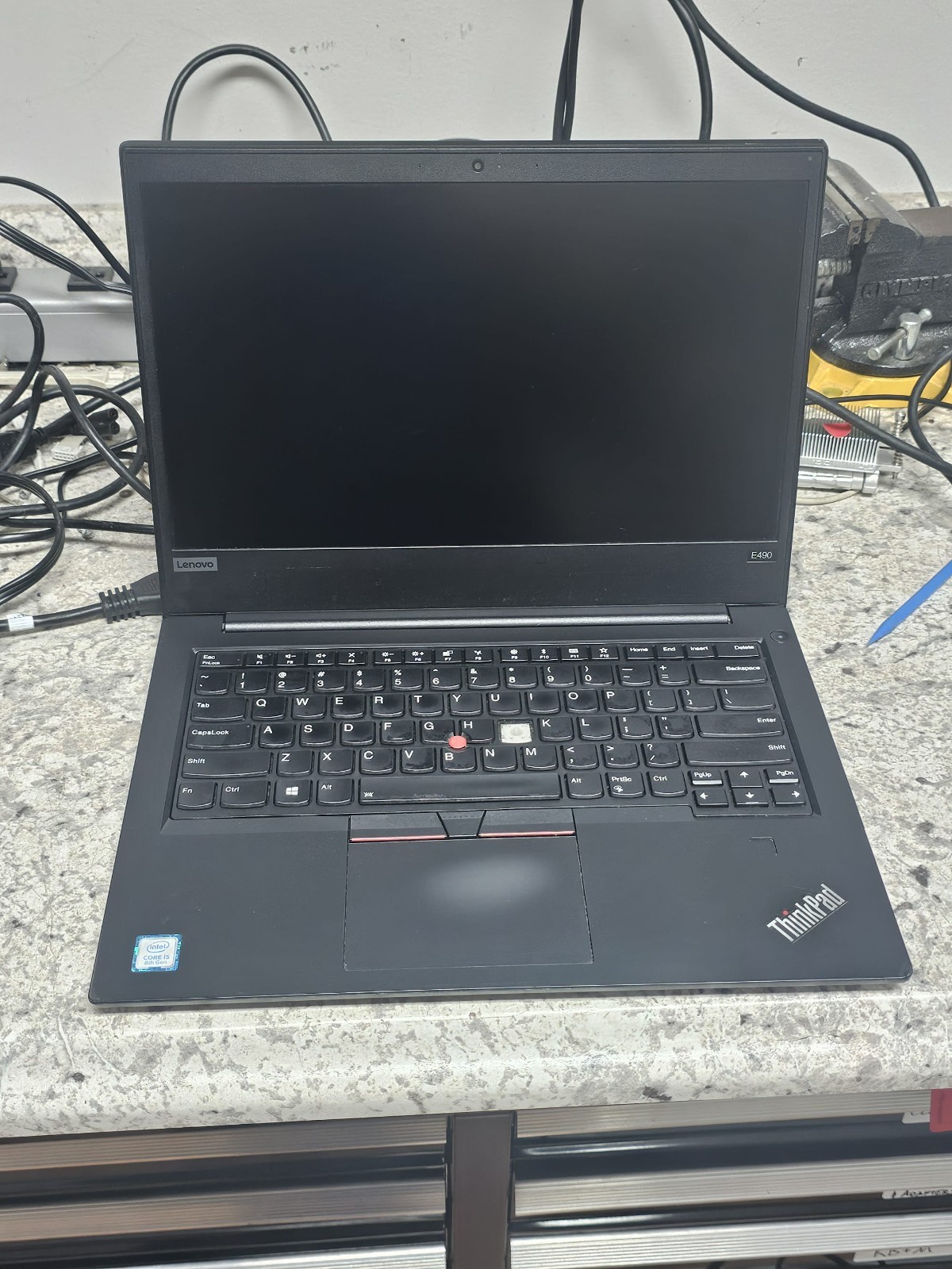 Office Lenovo Thinkpad E490 Intel i5-8265U 8GB RAM NO SSD / Charger – Special