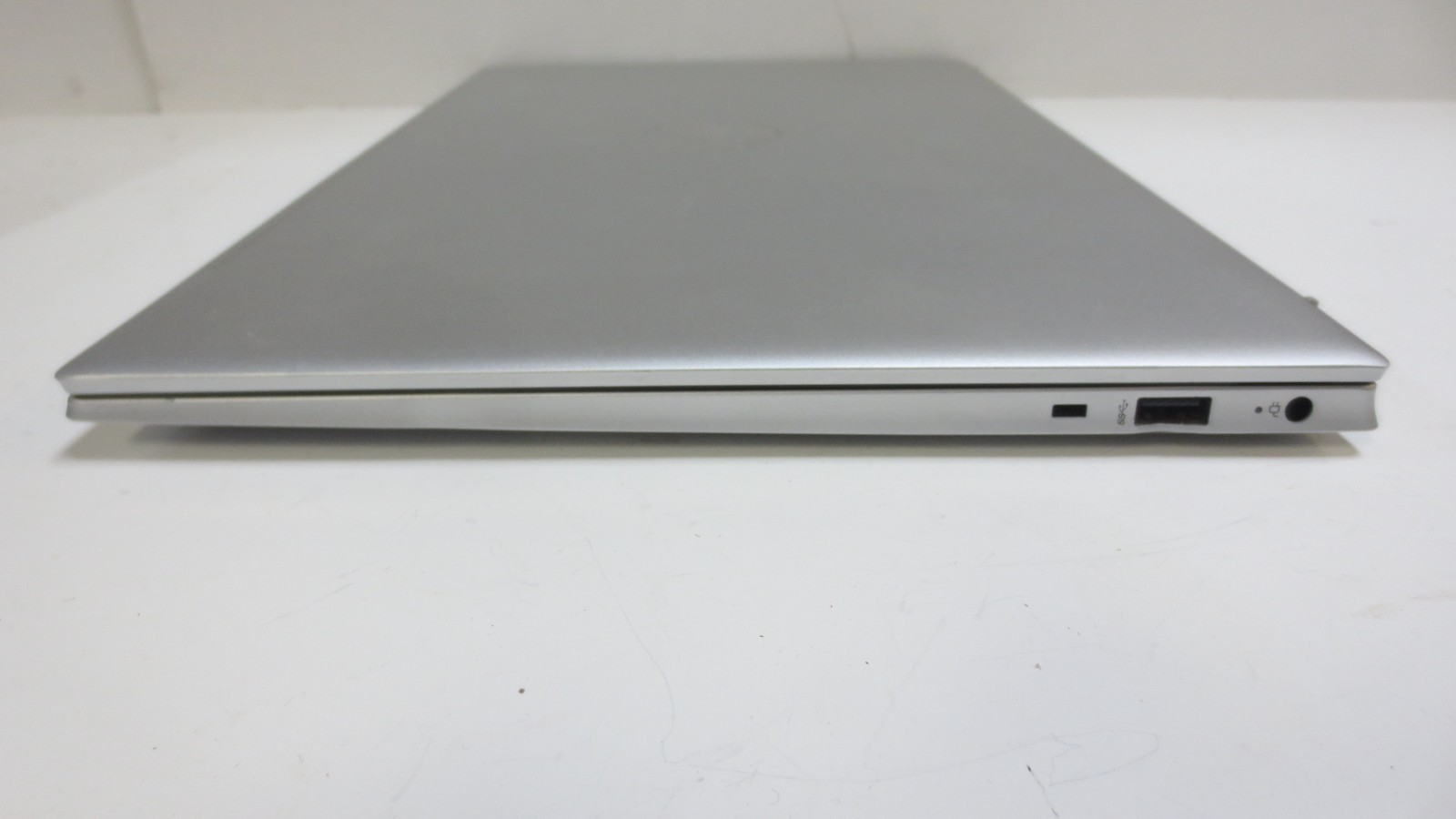 HP Pavilion 15-eg1053cl 15.6″ i5-1155G7 2.5GHz 12GB RAM 500GB SSD Win 11 Home