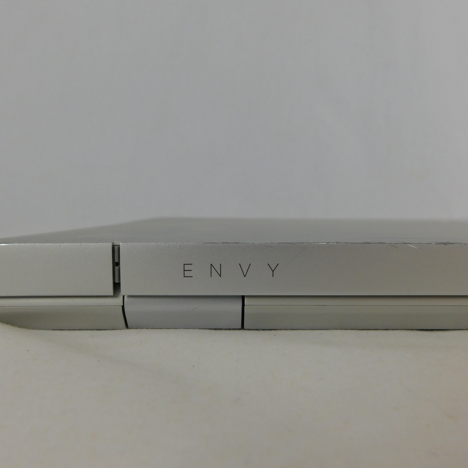 HP Envy Laptop 17t-ce000 17.3″ Touch Screen No battery or HD – FOR PARTS ONLY