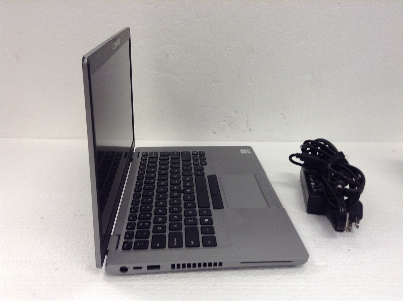 Dell Latitude 5410 i5-10310U 1.70GHz 14″ FHD Laptop,For Parts, AS-IS, FREE SHIP
