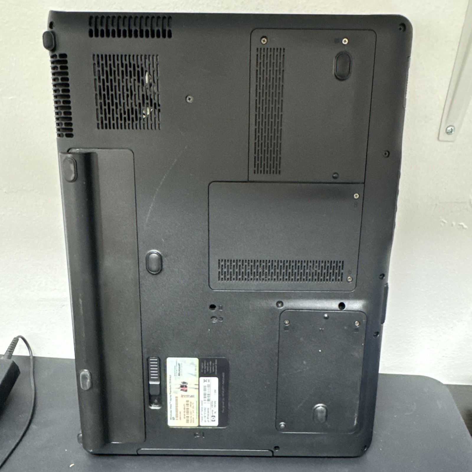 HP Pavilion Entertainment Laptop PC Linux Bodhi DVD For Parts