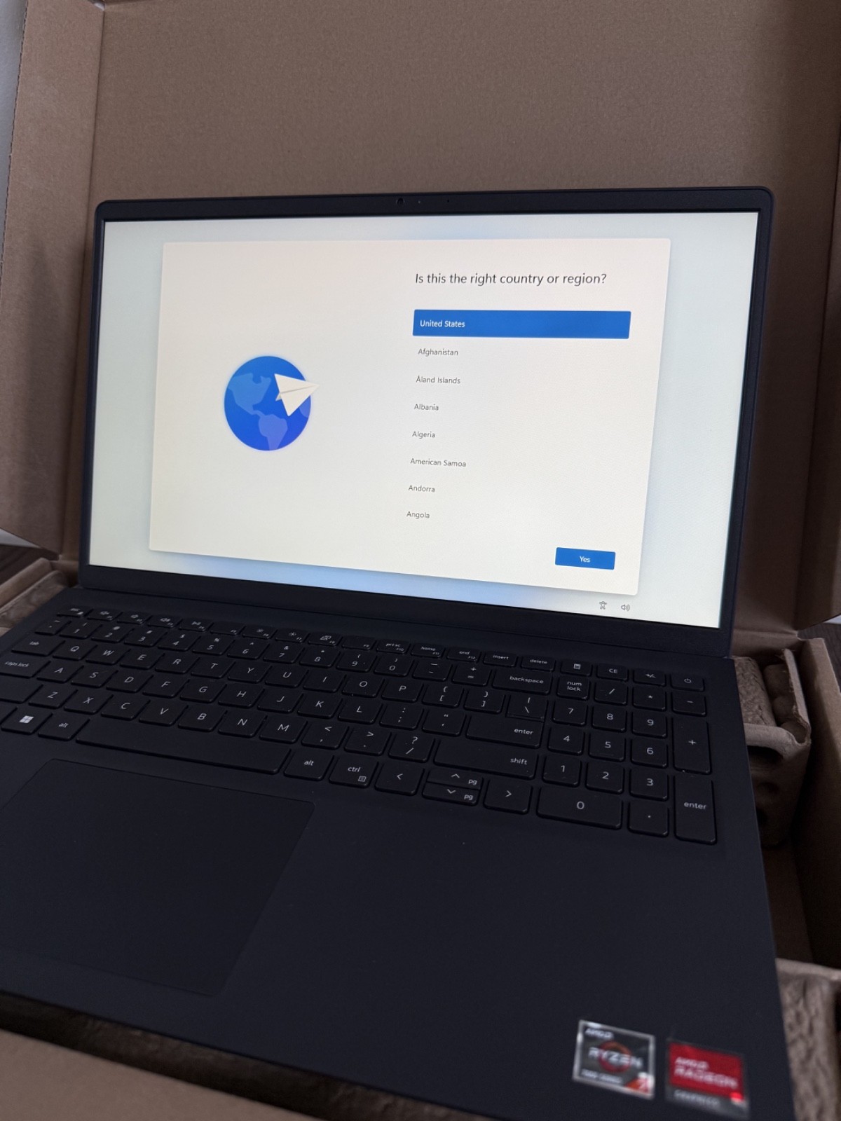 Dell Inspiron DC15255 AMD Ryzen7 7730U 16gb Ram 512GB SSD